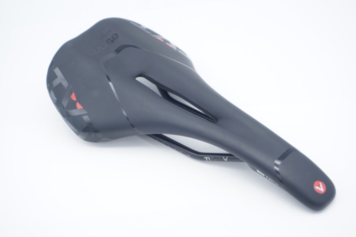 ASTUTE 「アスチュート」 STAR サドル / 滋賀大津店