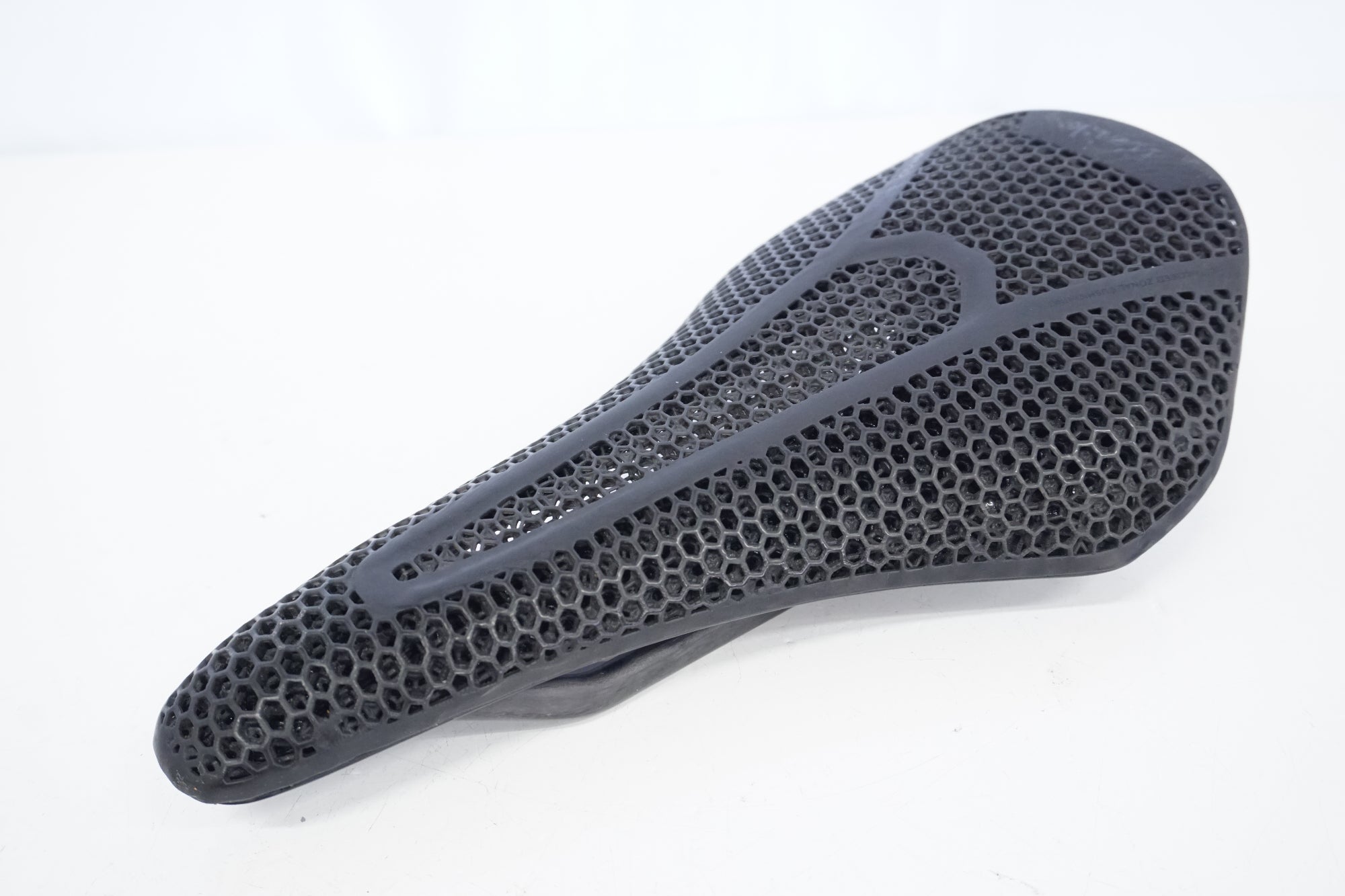 FIZIK 「フィジーク」 VENTO ARGO 00 ADAPTIVE サドル / 浜松店
