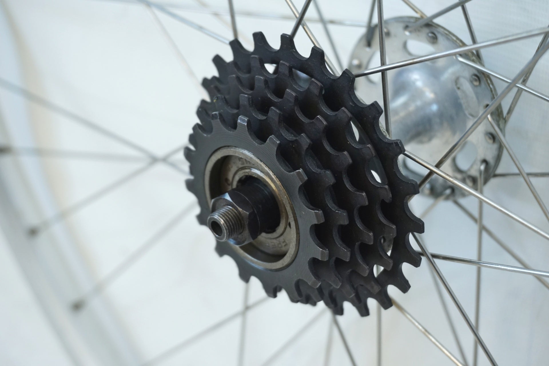 SHIMANO 「シマノ」 600 ハブ ARAYA リム ボスフリー 5S ホイール