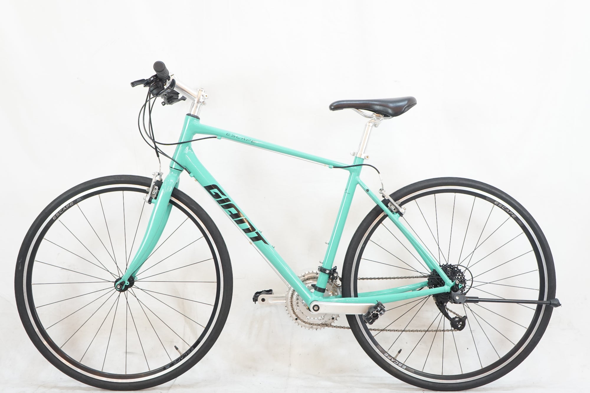 GIANT ESCAPE R3 MS 2023年モデル クロスバイク 2023 GIANT Bicycles | ESCAPE R3 MS