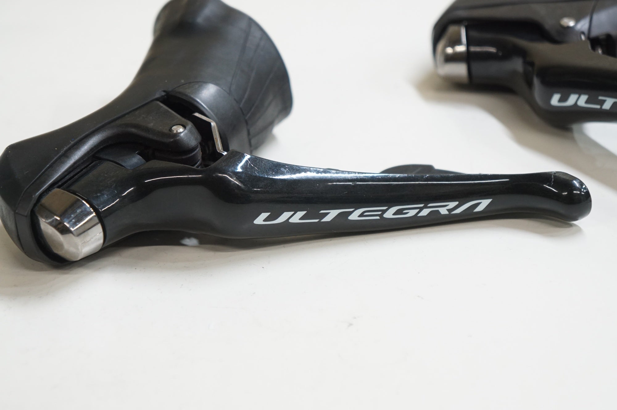 SHIMANO 「シマノ」 ULTEGRA ST-R8000 デュアルコントロールレバー