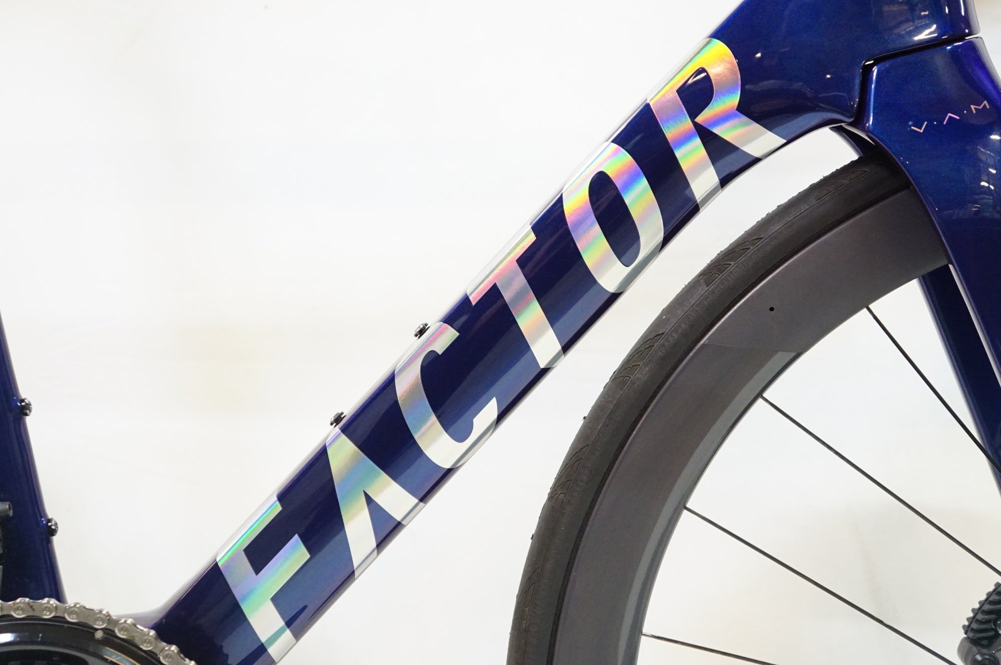 FACTOR 「ファクター」 OSTRO VAM ULTEGRA Di2 2023年モデル ロードバイク / 熊谷本店