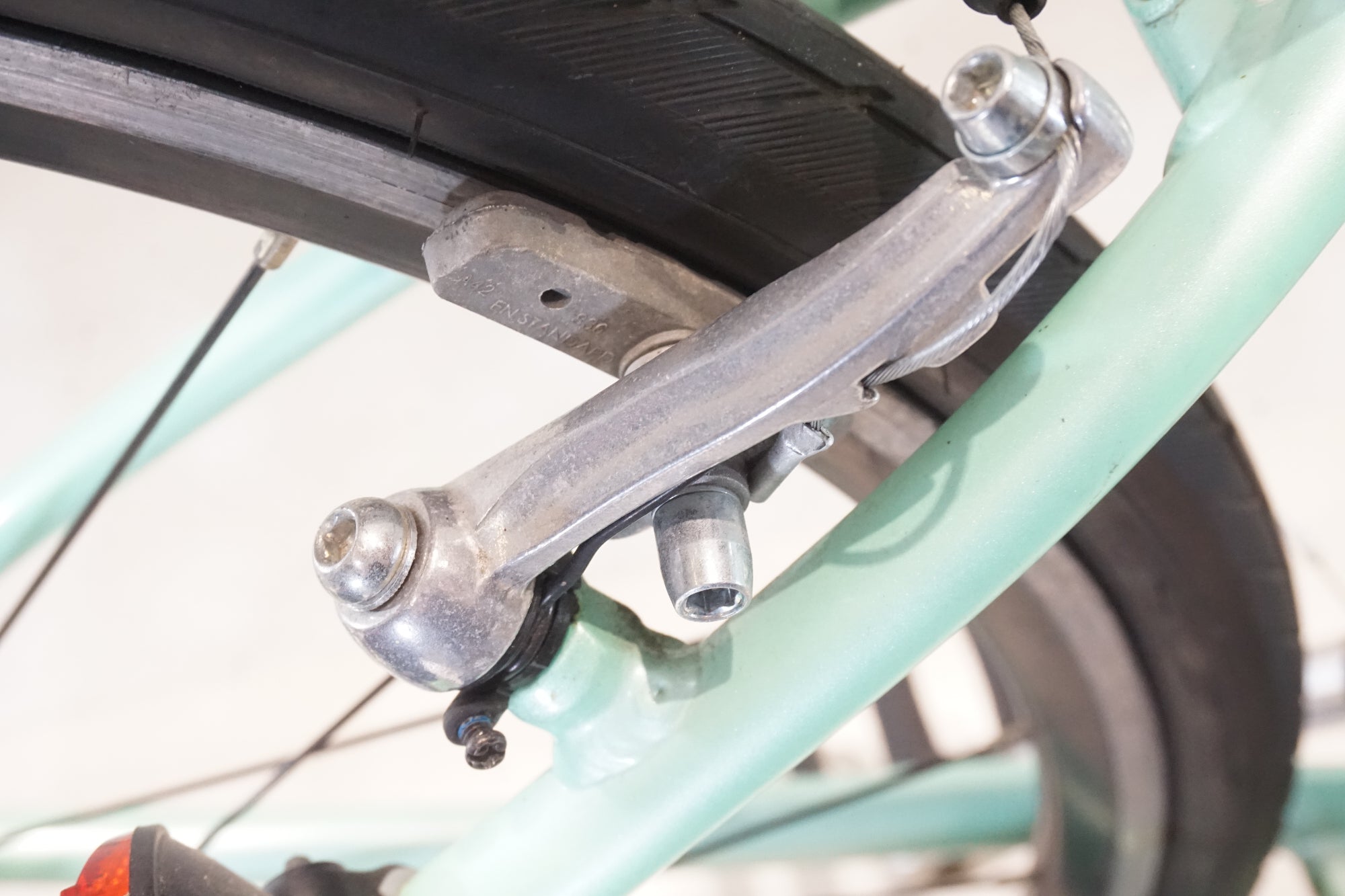 GIANT 「ジャイアント」 LIV ESCAPE R3 W 2024年モデル クロスバイク / 横浜戸塚店