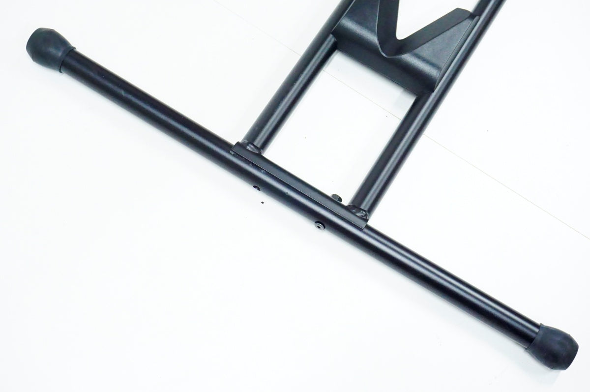 IWA 「イワ」 A01V SPECIAL ディスプレイスタンド / 名古屋大須店