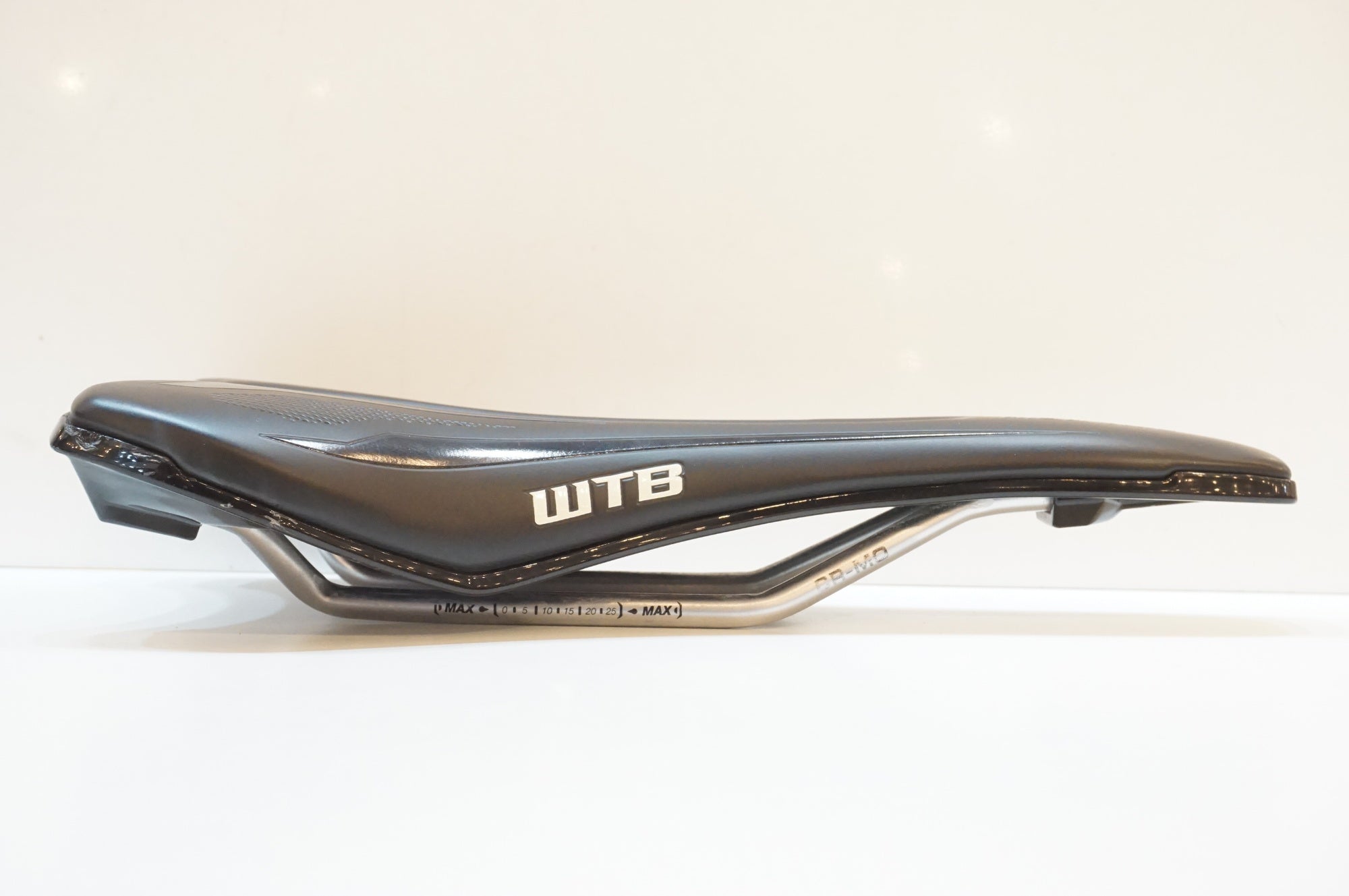WTB 「ダブリューティービー」 HIGH TAIL PRO Sサイズ サドル / 浦和ベース