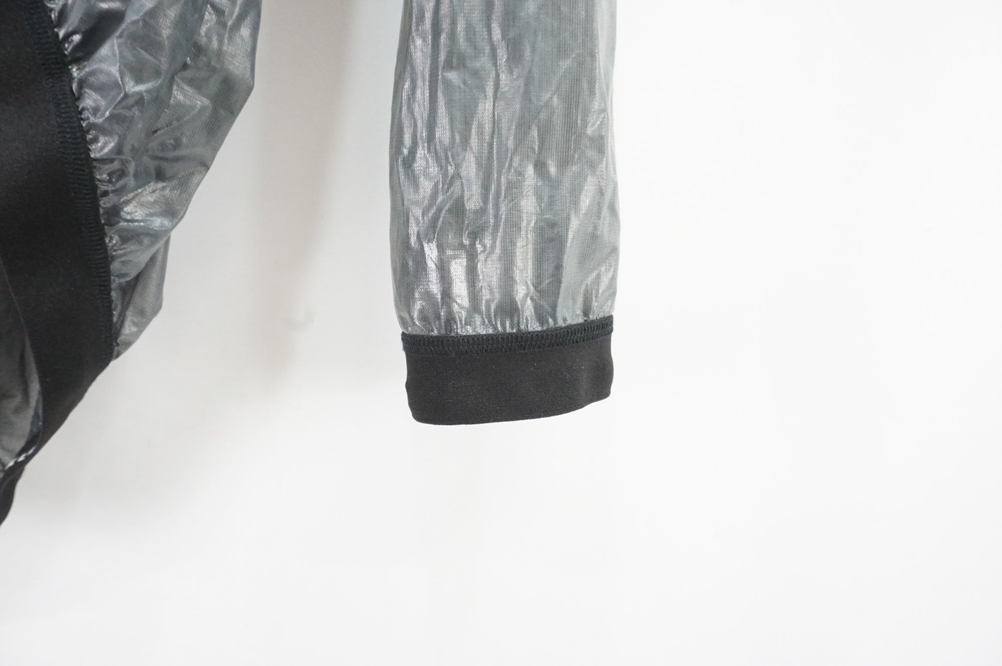 OAKLEY 「オークリー」 Mサイズ ウインドブレーカー / 大宮店