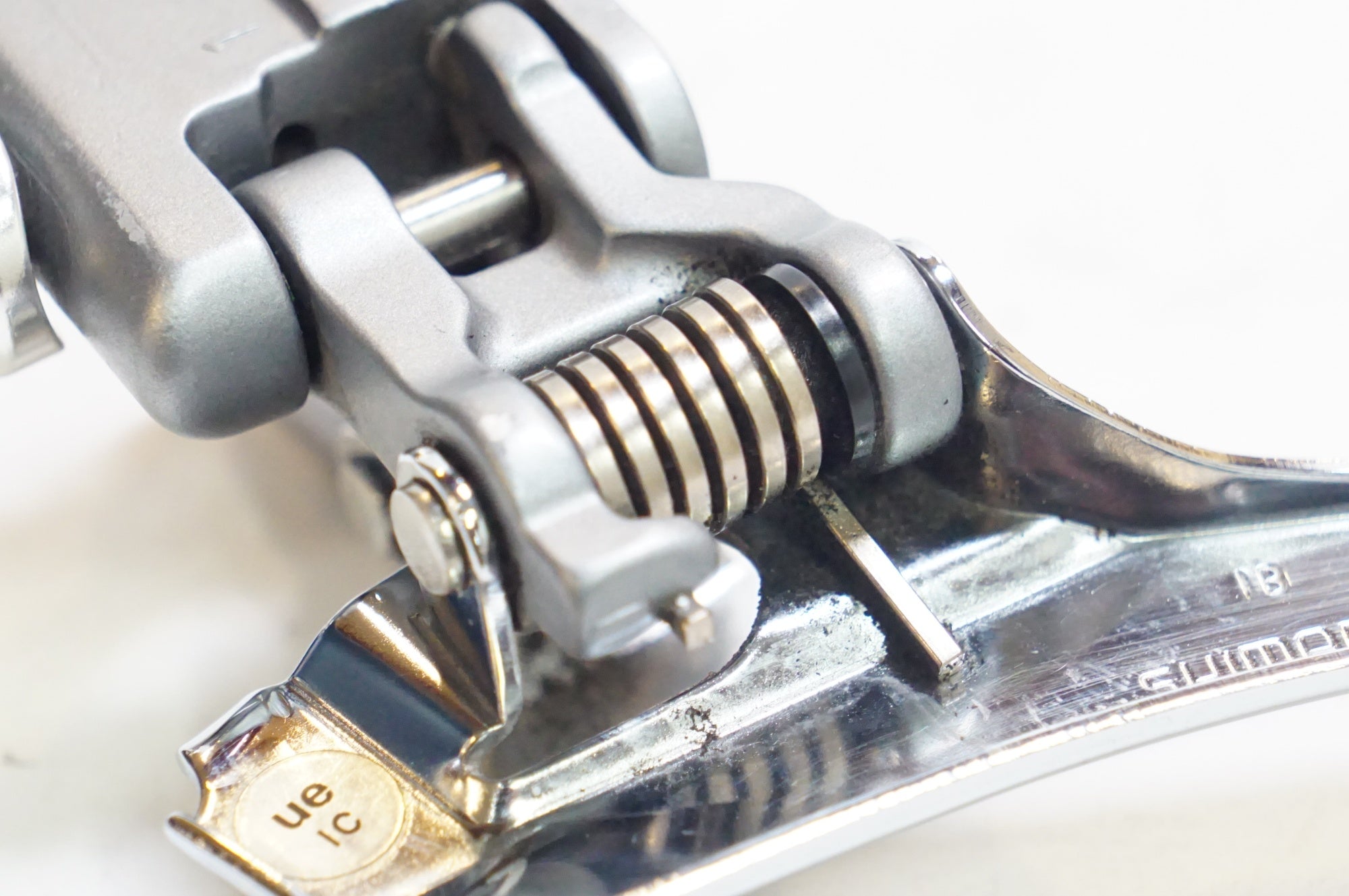 SHIMANO 「シマノ」 ULTEGRA FD-6700 フロントディレイラー / 熊谷本店