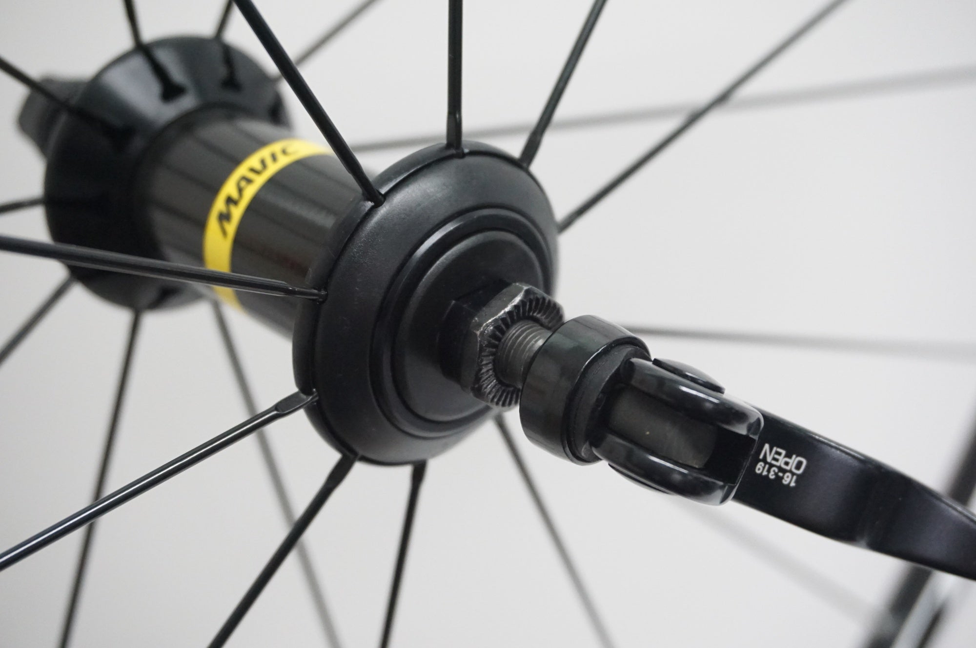 MAVIC 「マヴィック」 AKSIUM シマノ11速 ホイールセット / 福岡店