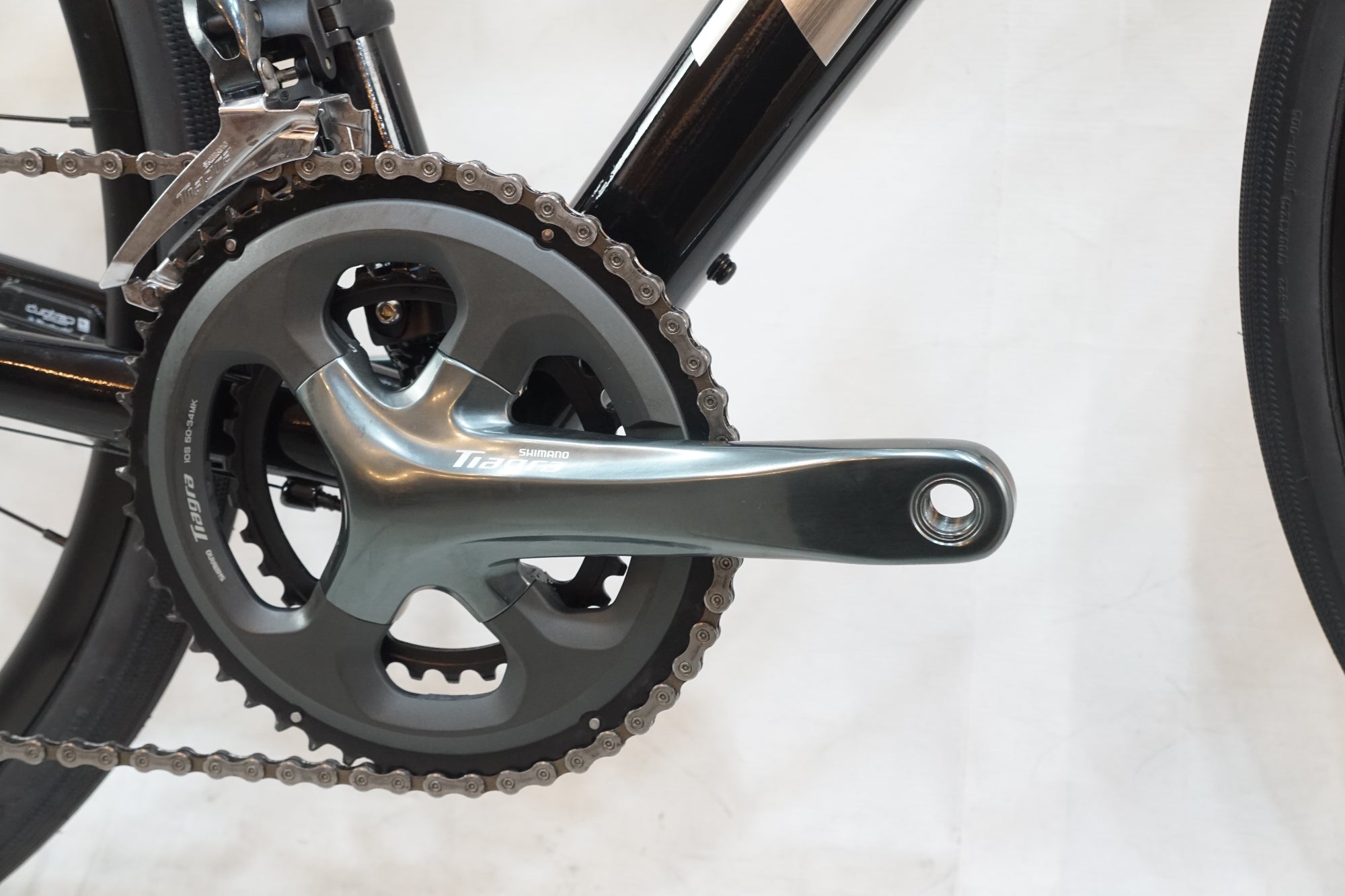 TREK 「トレック」 DOMANE AL4 DISC 2022年モデル ロードバイク / バイチャリ浦和ベース