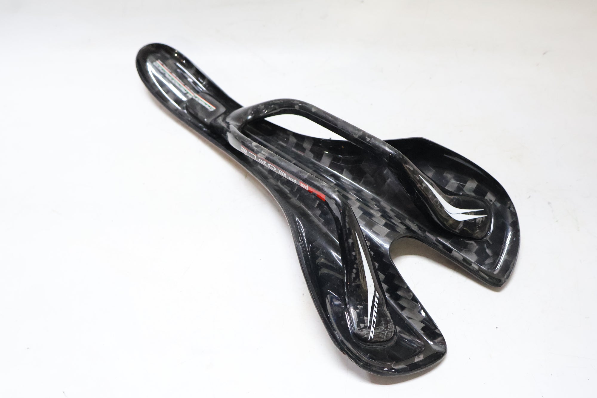 B-PEOPLE 「ビーピーポー」 UNICA カーボンサドル / 高知店