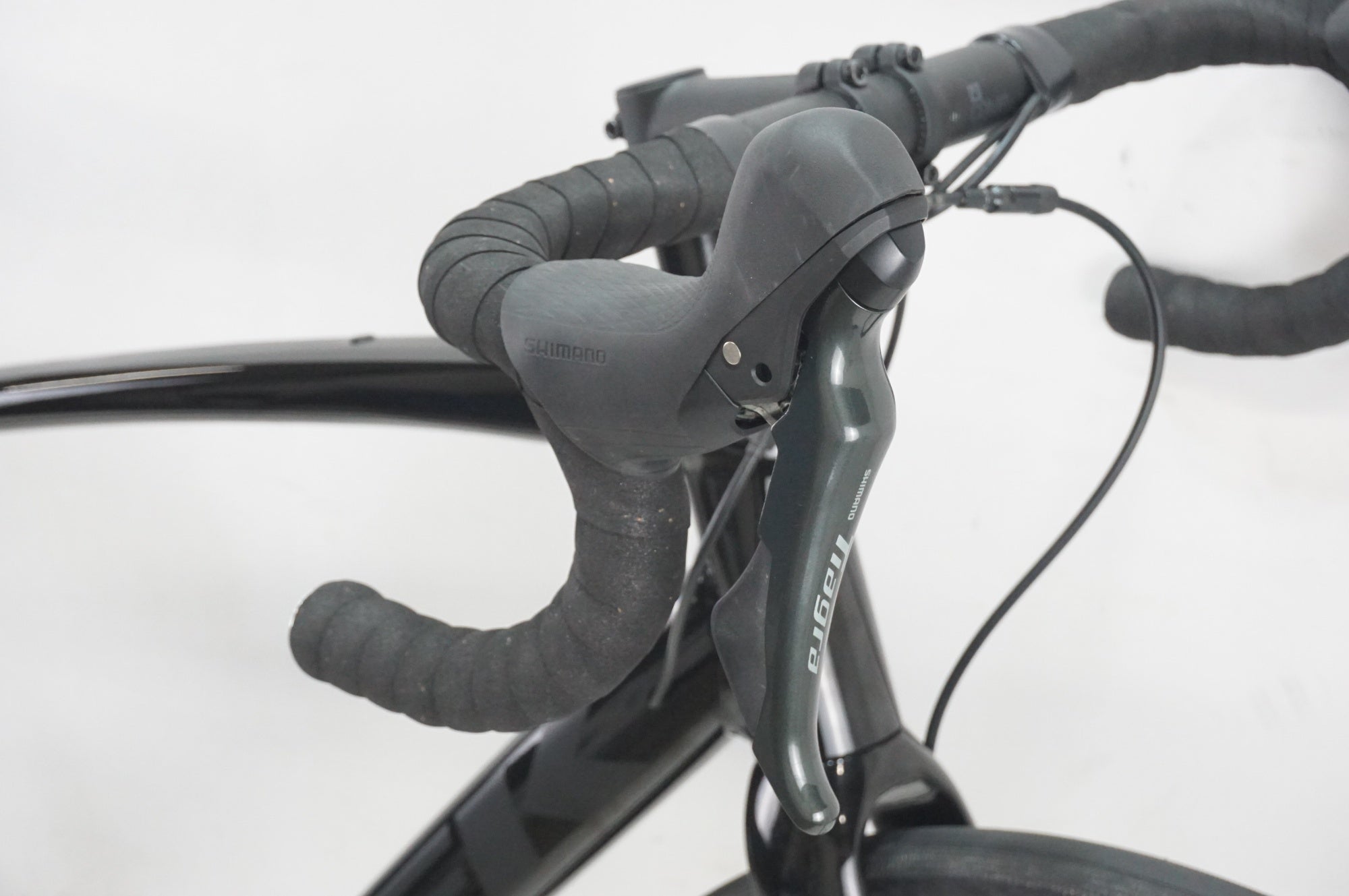 TREK 「トレック」 DOMANE AL 4 GEN 3 2023年モデル ロードバイク