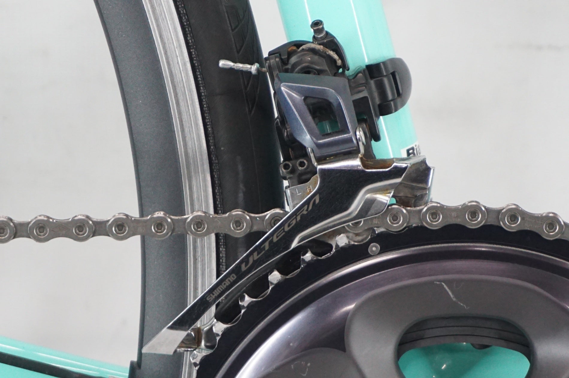 BIANCHI 「ビアンキ」 OLTRE XR3 ULTEGRA 2019年モデル ロードバイク