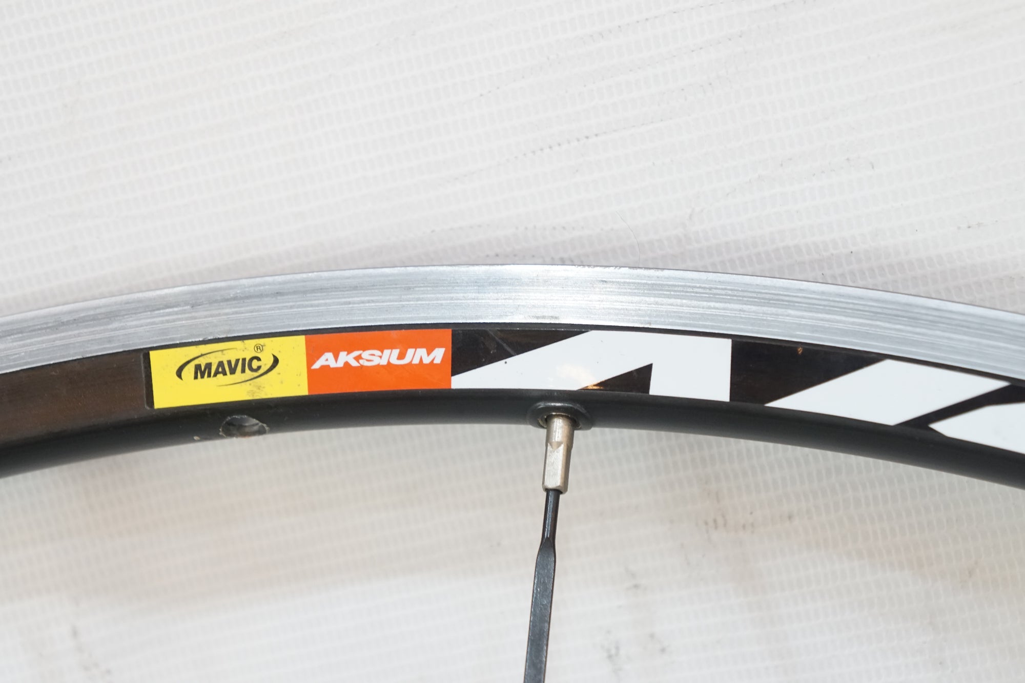 MAVIC 「マビック」 AKSIUM シマノ11速 ホイールセット / バイチャリ浦和ベース