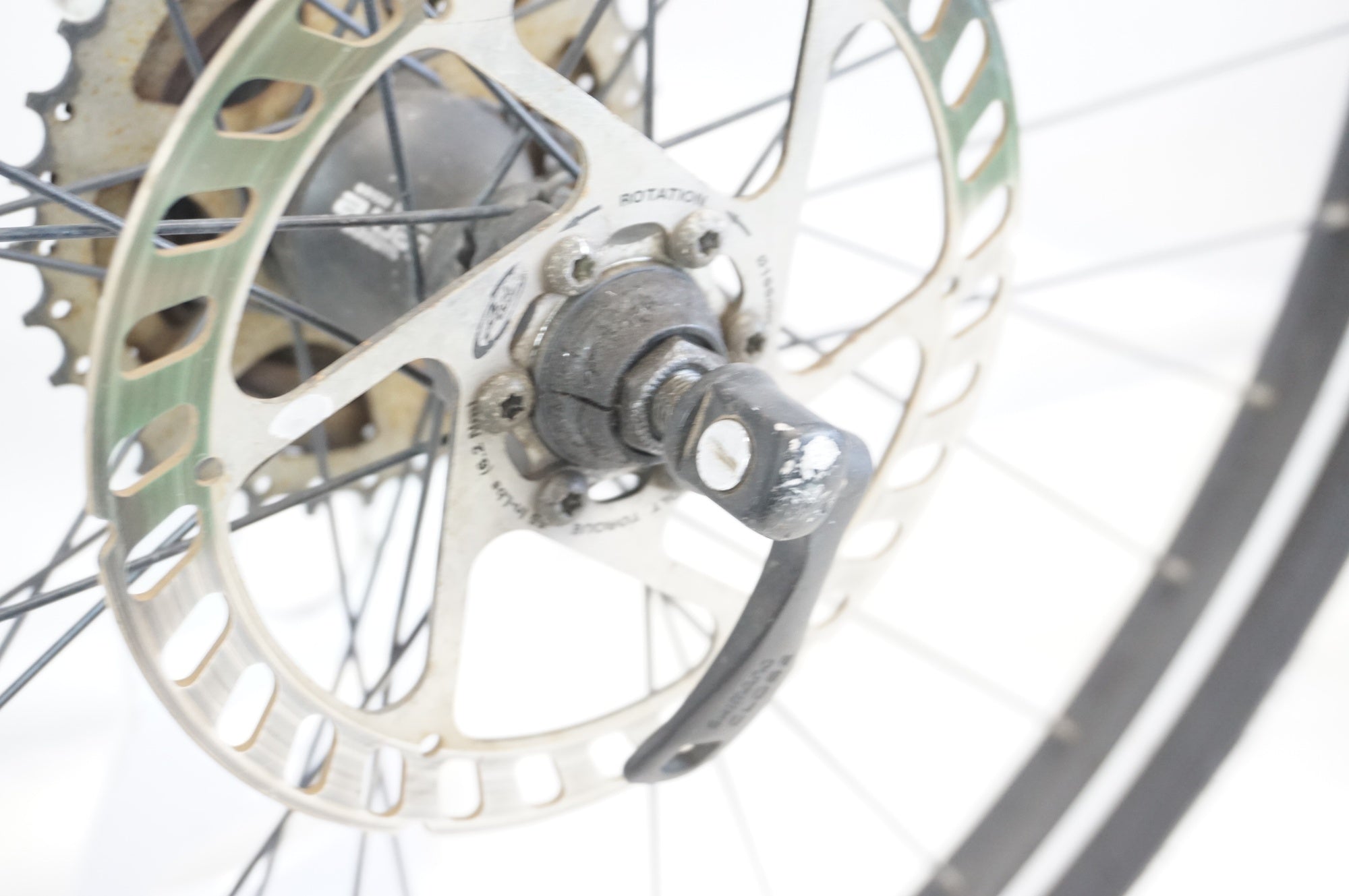 SHIMANO 「シマノ」 DEORE M555 ハブ ALEX RIMS リム 26インチ SHIMANO
