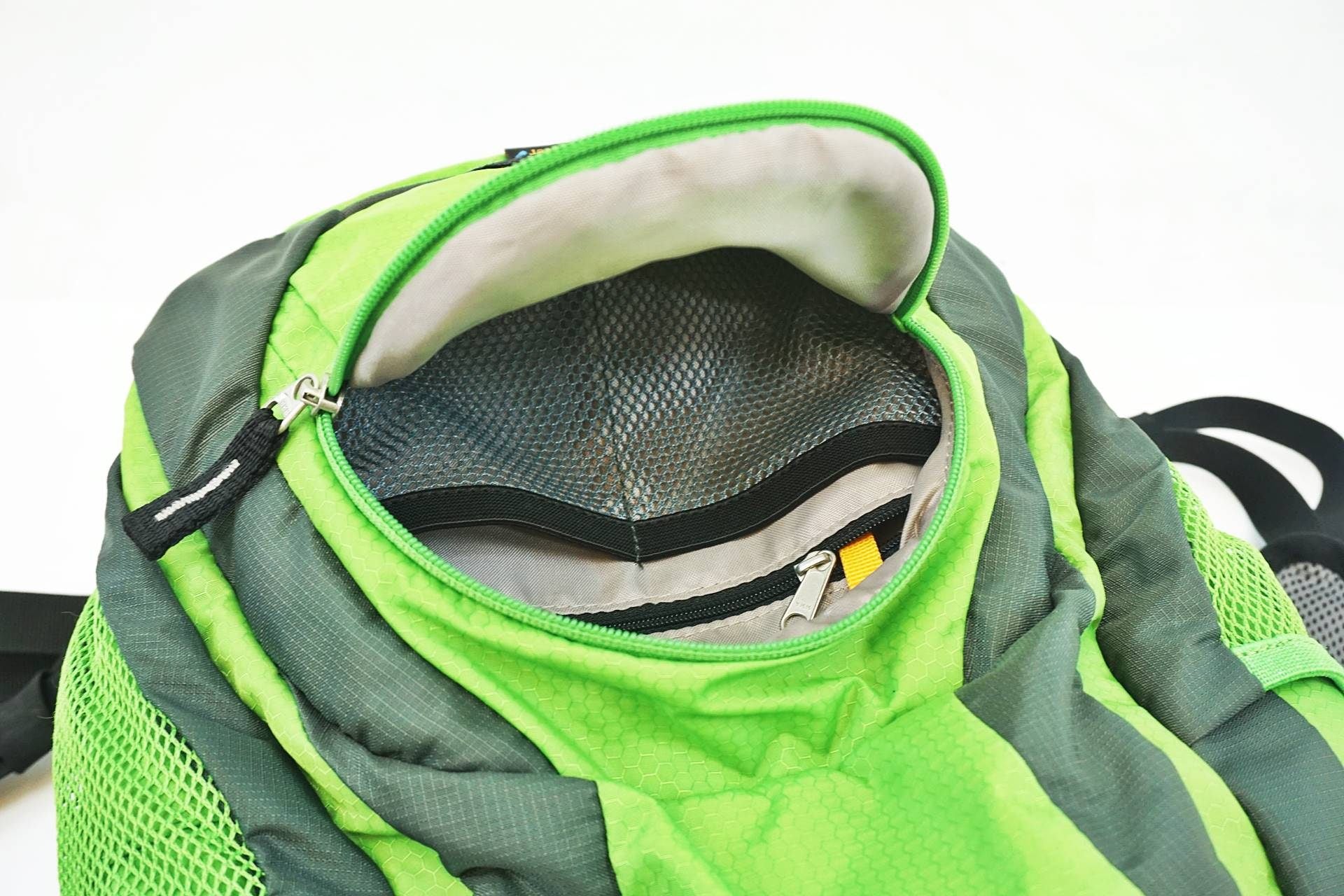 DEUTER 「ドイター」 RACE EXP AIR バックパック / 有明ガーデン