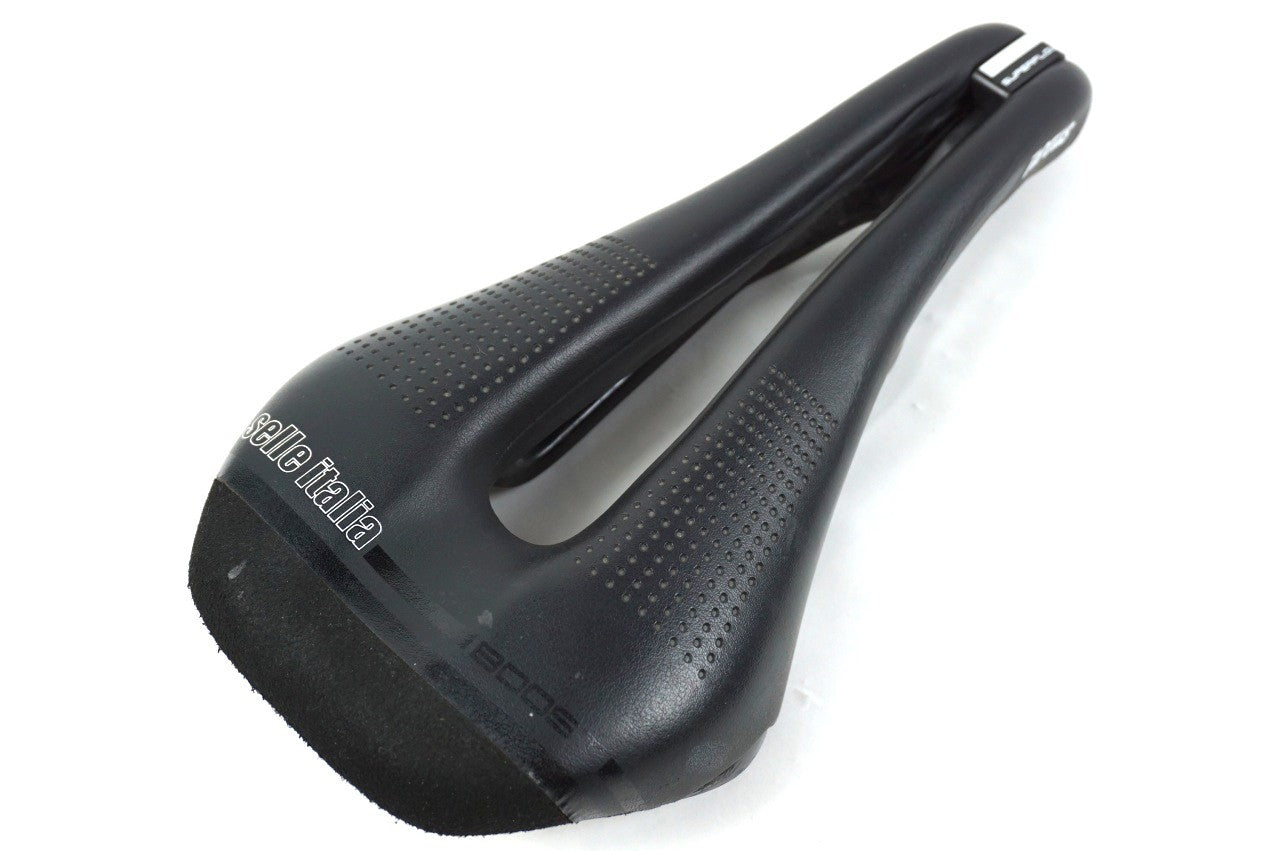 SELLE ITALIA 「セライタリア」 NOVUS BOOST KIT CARBONIO SUPERFLOW サドル / 川越店