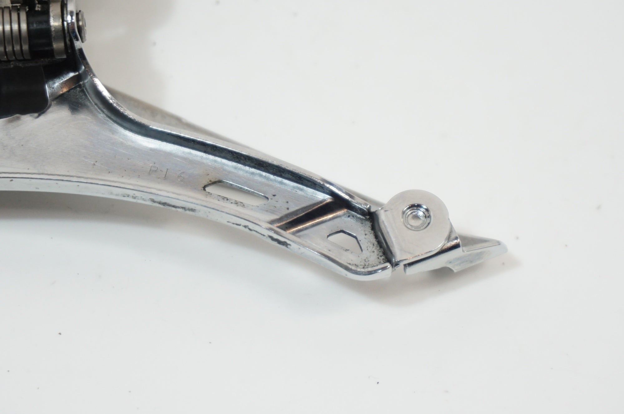 SHIMANO 「シマノ」 ULTEGRA FD-R8050 フロントディレイラー / 世田谷店