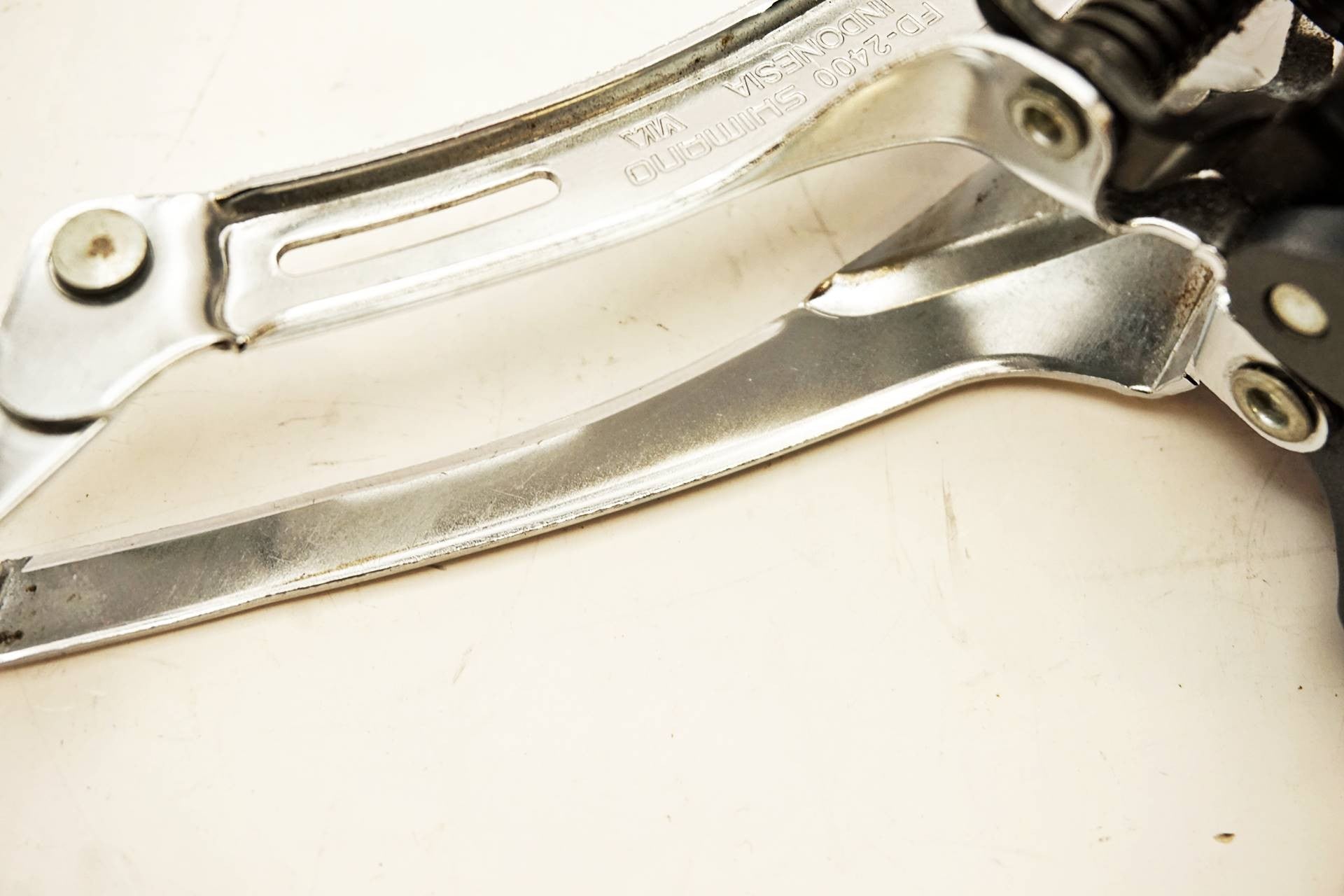 SHIMANO 「シマノ」 CLARIS FD-2400 フロントディレイラー / 有明ガーデン店