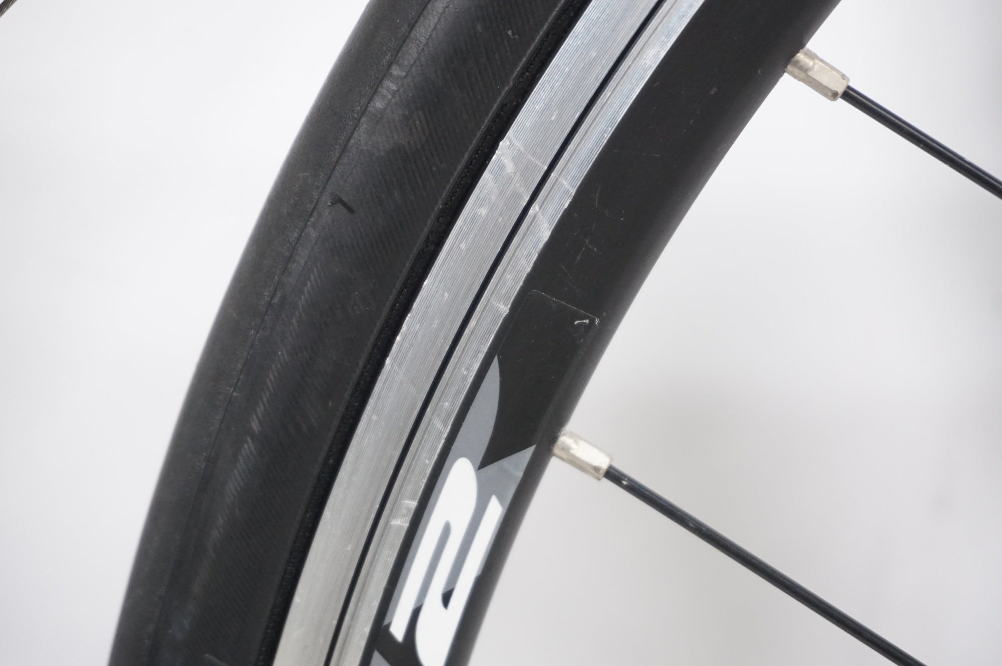 GIANT 「ジャイアント」 DEFY4 2015年モデル ロードバイク / AKIBA店