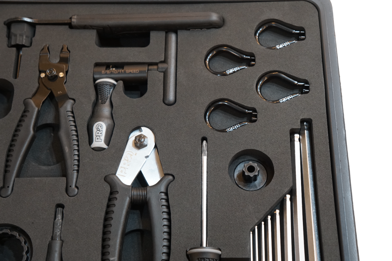 SHIMANO 「シマノ」 PRO ADVANCED TOOL BOX 工具セット / バイチャリ浦和ベース