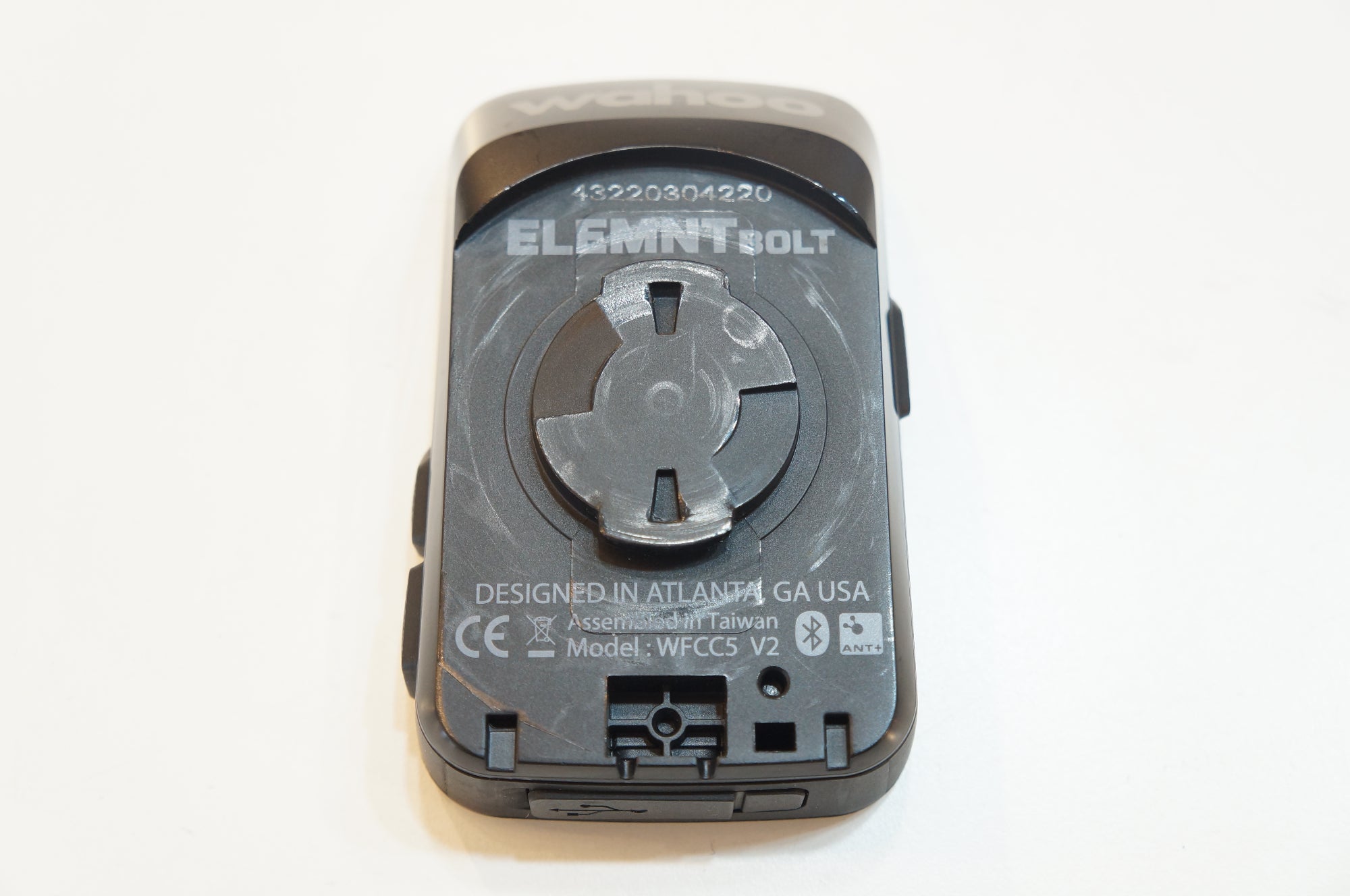 WAHOO 「ワフー」 ELEMENT BOLT サイクルコンピューター / バイチャリ浦和ベース