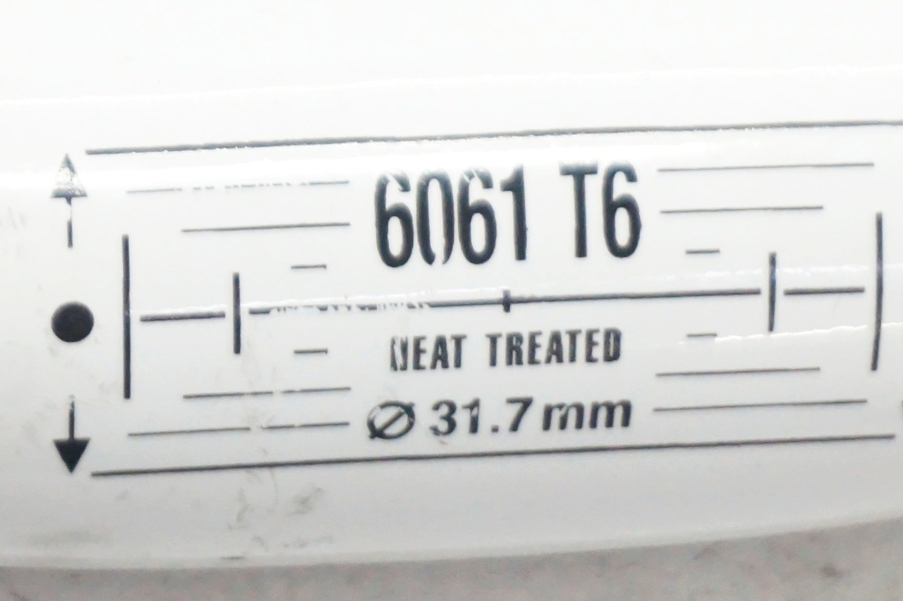 DEDA 「デダ」 STREET-ISSIMO Φ31.7 460mm ハンドル / 大阪門真店