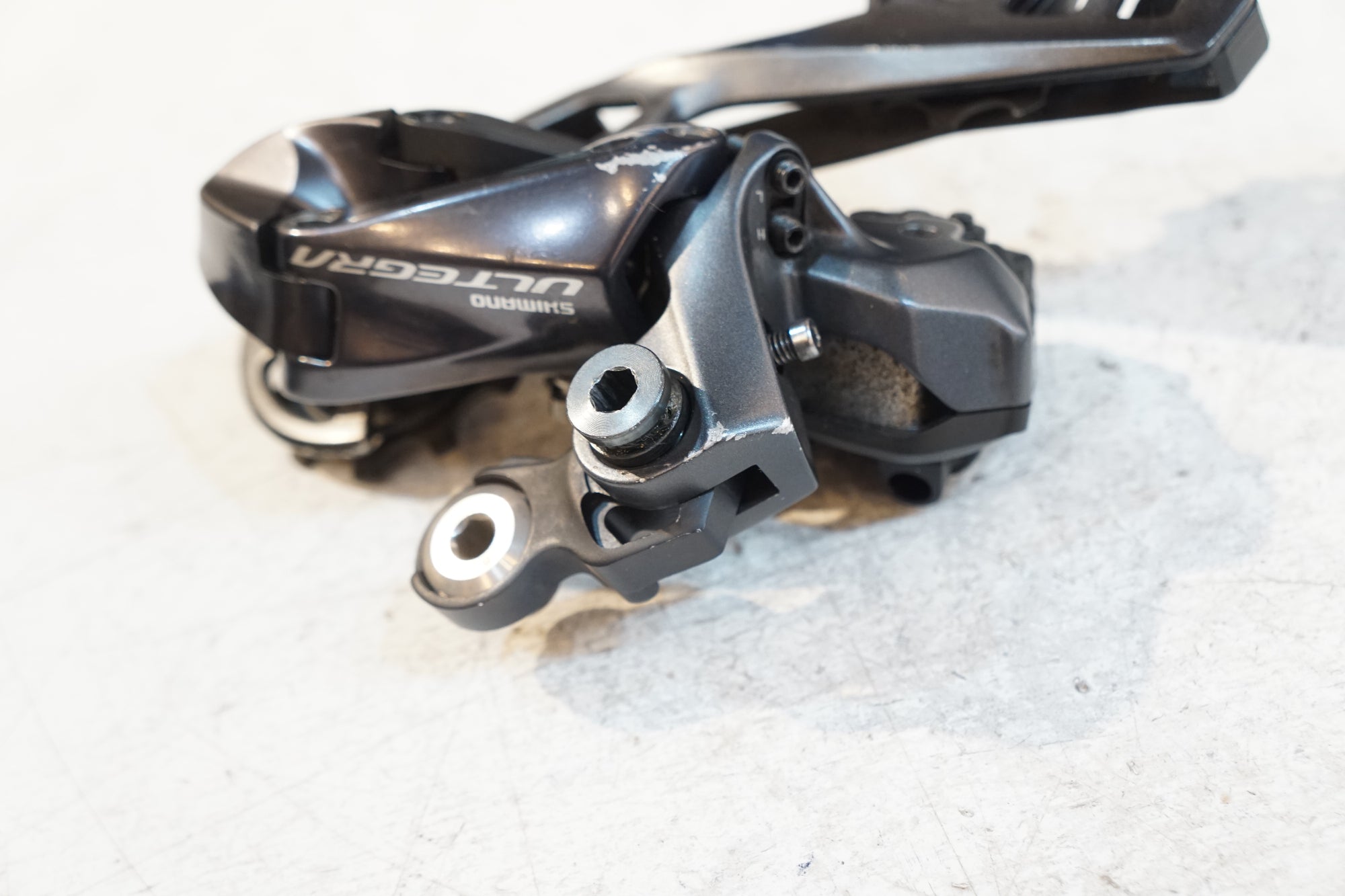 シマノ Ultegra RD-R8050 SHIMANO 「シマノ」 ULTEGRA RD-R8050 リアディレイラー / バイチャリ