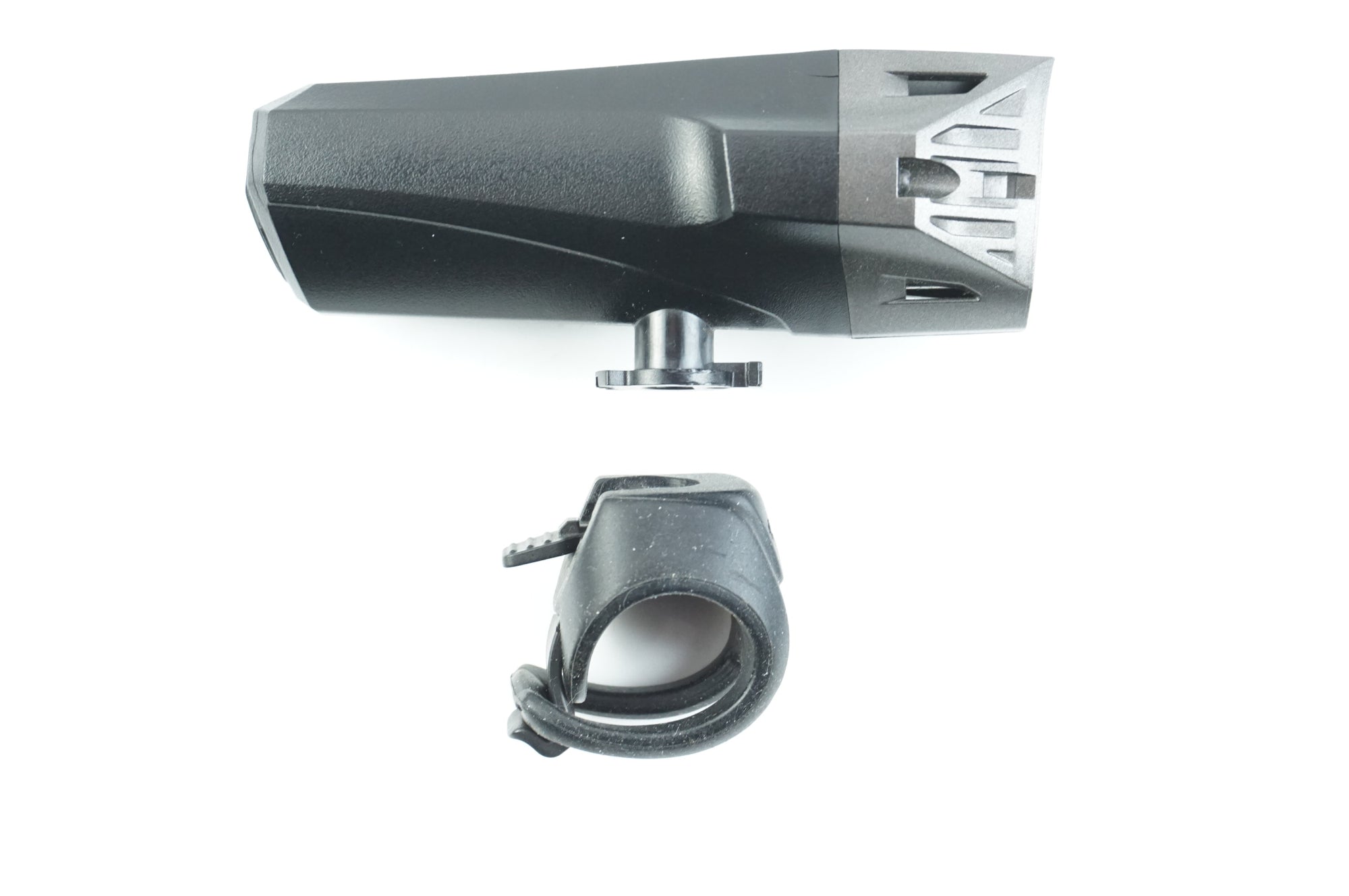 GIANT 「ジャイアント」 NUMEN+ HL0 フロントライト / 中目黒店