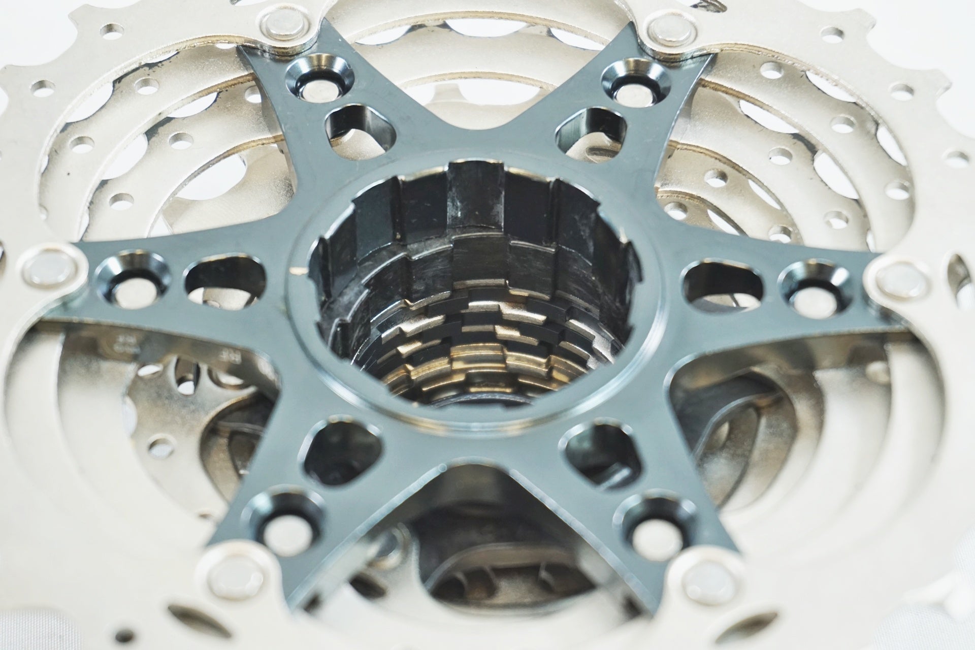 SHIMANO 「シマノ」 ULTEGRA CS-R8000 11-30T スプロケット / 有明