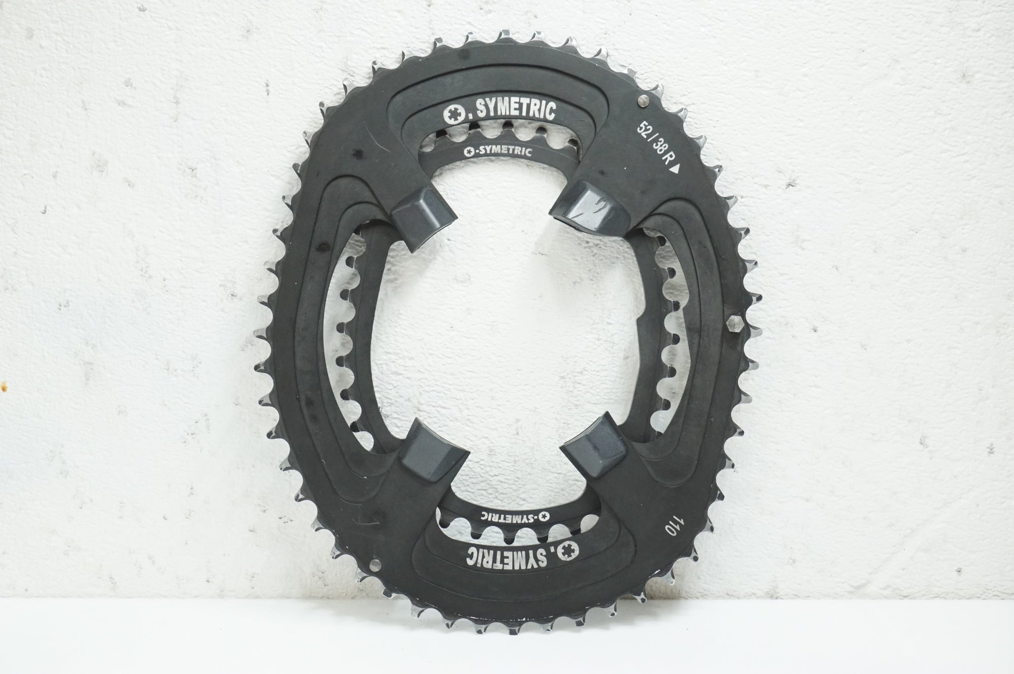 O,SYMETRIC 「オーシンメトリック」 52-36T シマノ4H チェーンリング / 大宮店