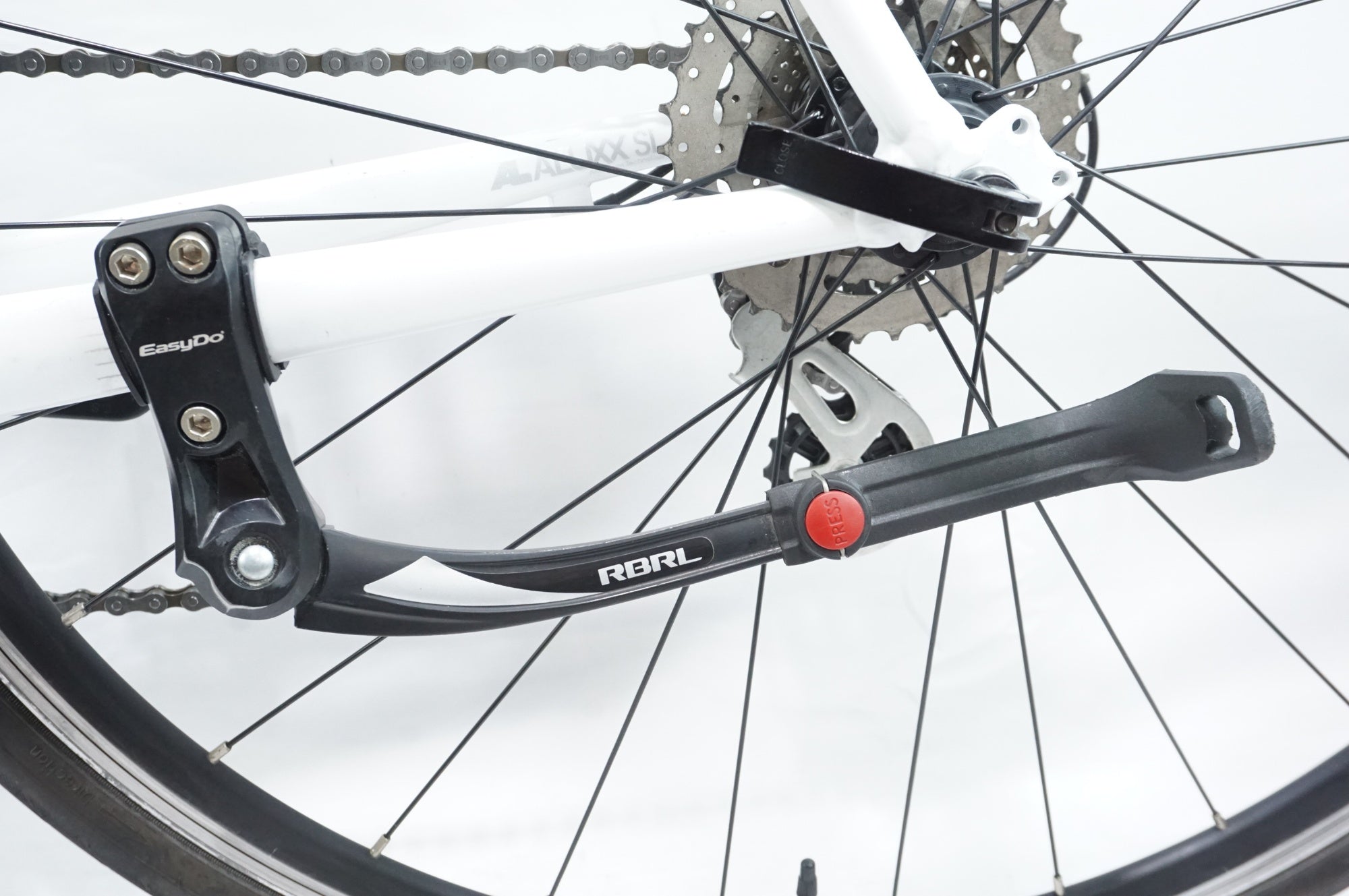 GIANT 「ジャイアント」 ESCAPE RX3 2025年モデル クロスバイク / 中目黒店