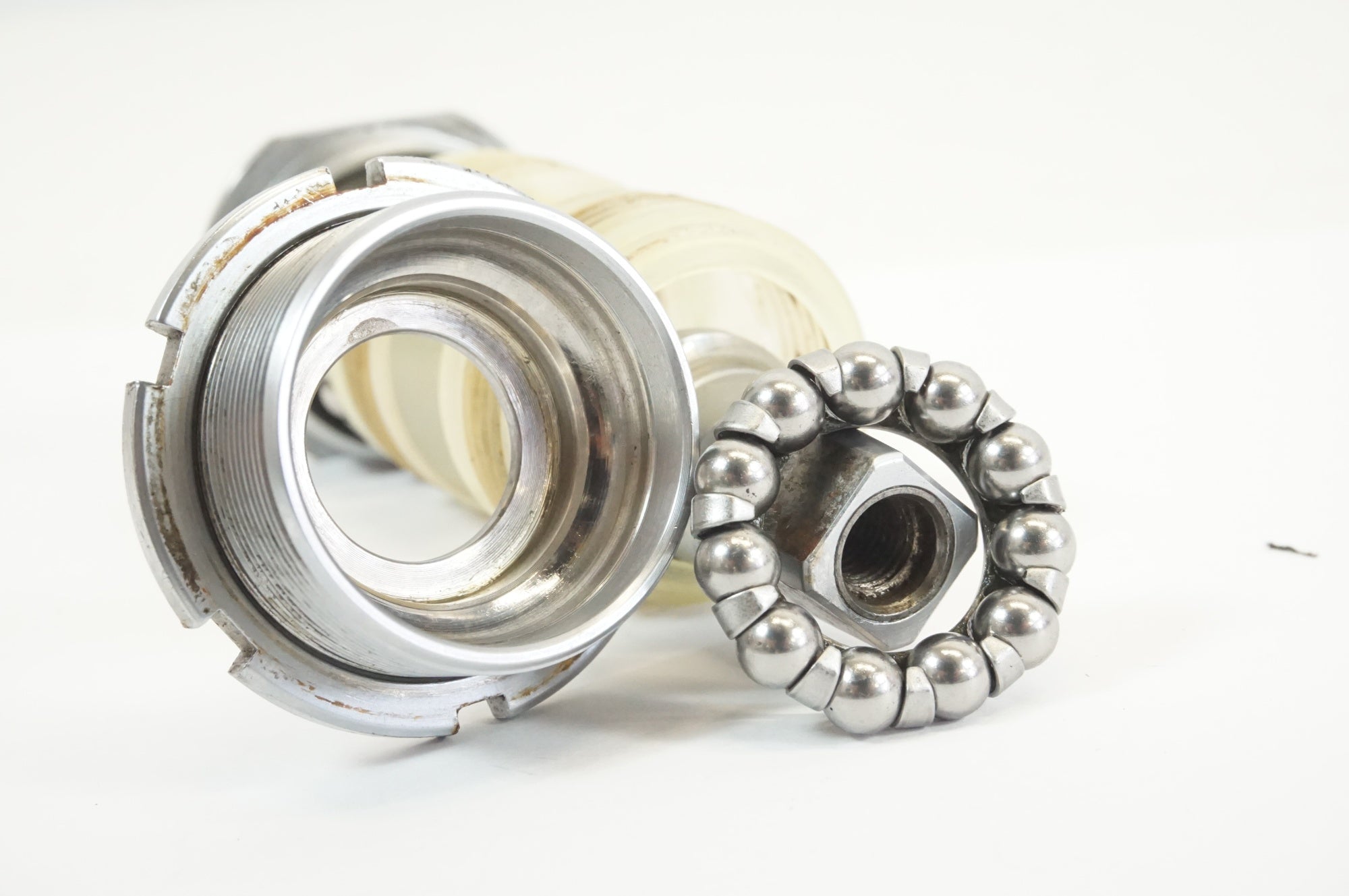 HATTA 「ハッタ」 R9400 ボトムブラケット / 宇都宮店