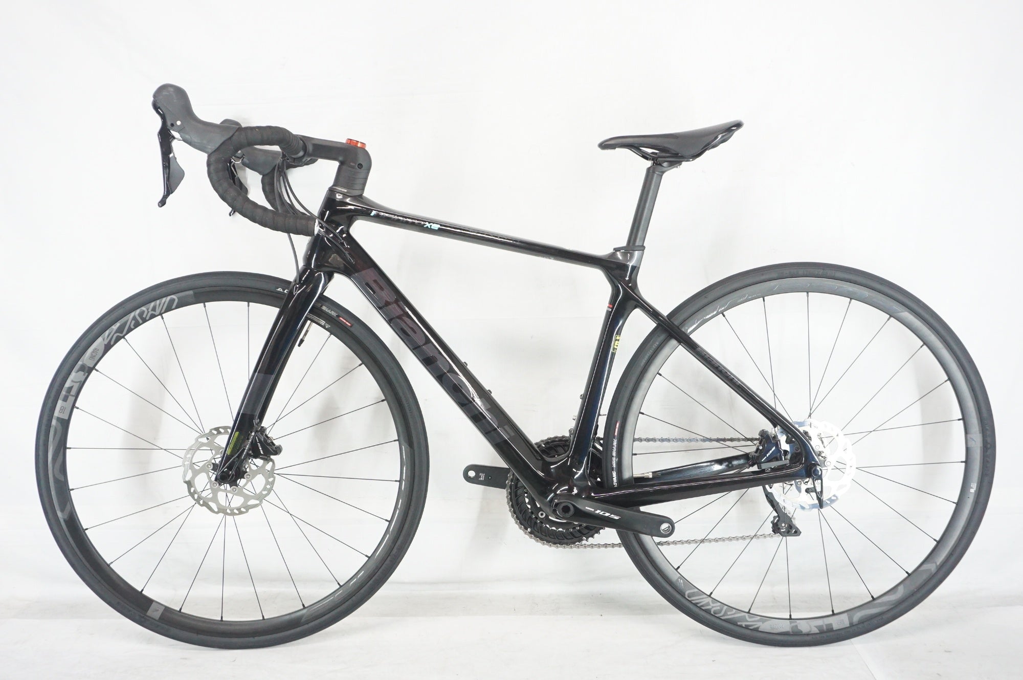 BIANCHI 「ビアンキ」 INFINITO XE DISC 105 2022年モデル ロード