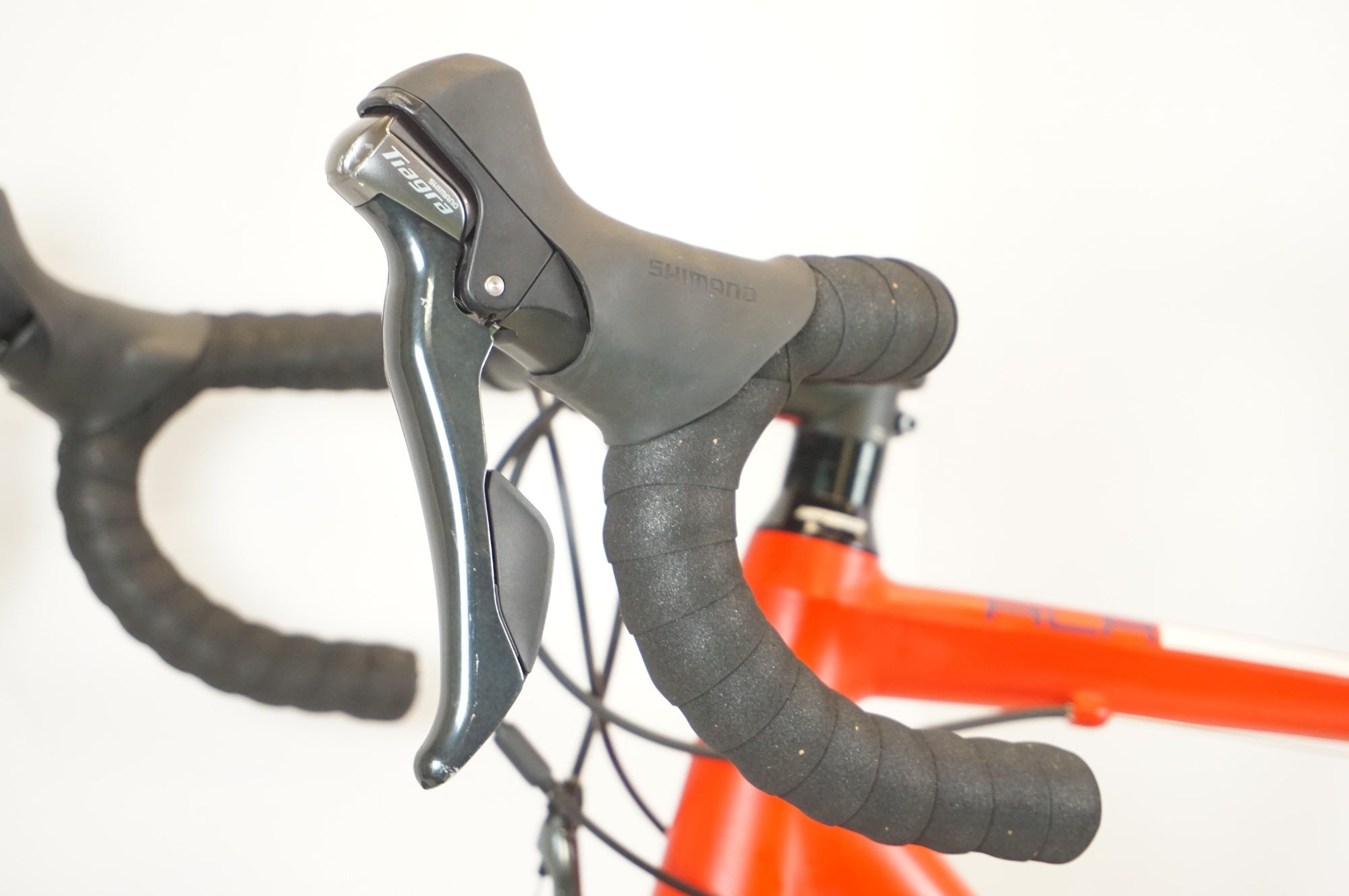 TREK 「トレック」 EMONDA ALR4 2016年モデル ロードバイク TREK 「トレック」 EMONDA ALR4 2016年モデル ロードバイク カスタム