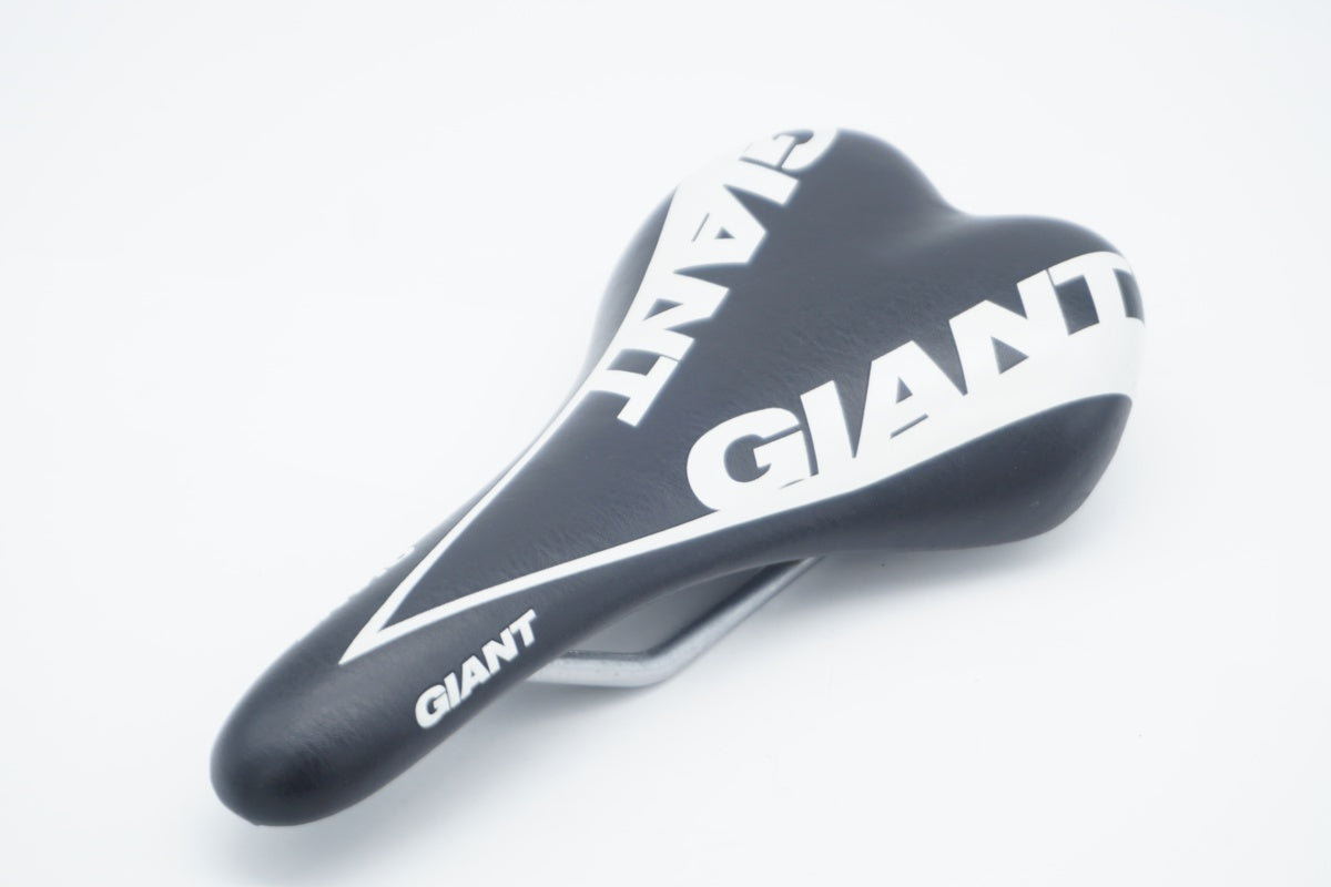 GIANT 「ジャイアント」 サドル / 滋賀大津店