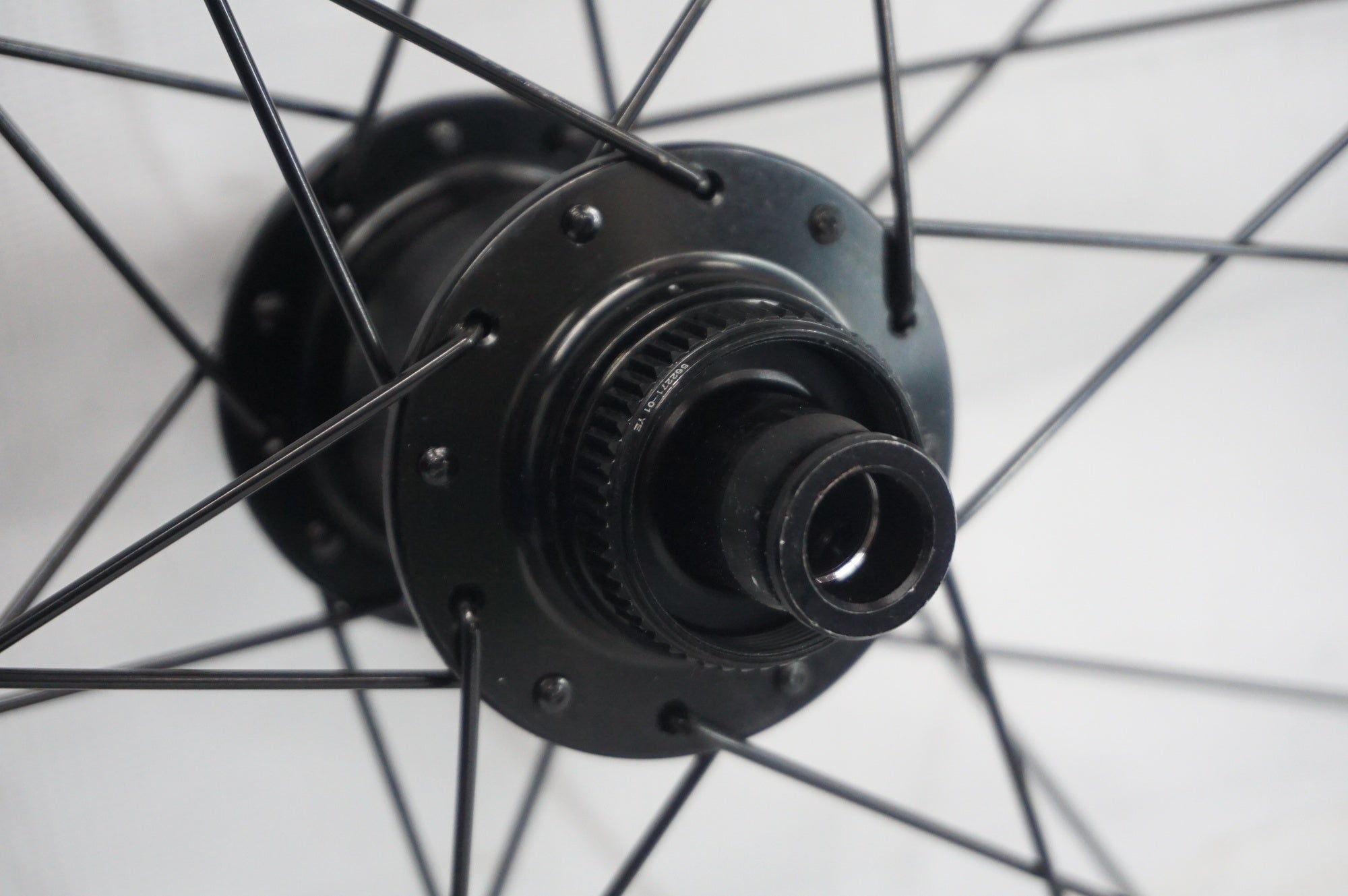 BONTRAGER 「ボントレガー」 PARADIGM TLR23 DISC シマノ11速 ホイールセット / 阪急塚口店