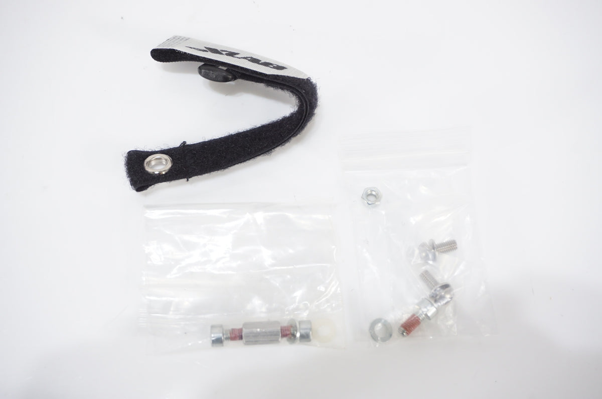 XLAB 「エックスラボ」 TURBO WING-REAR ボトルケージマウント / AKIBA店