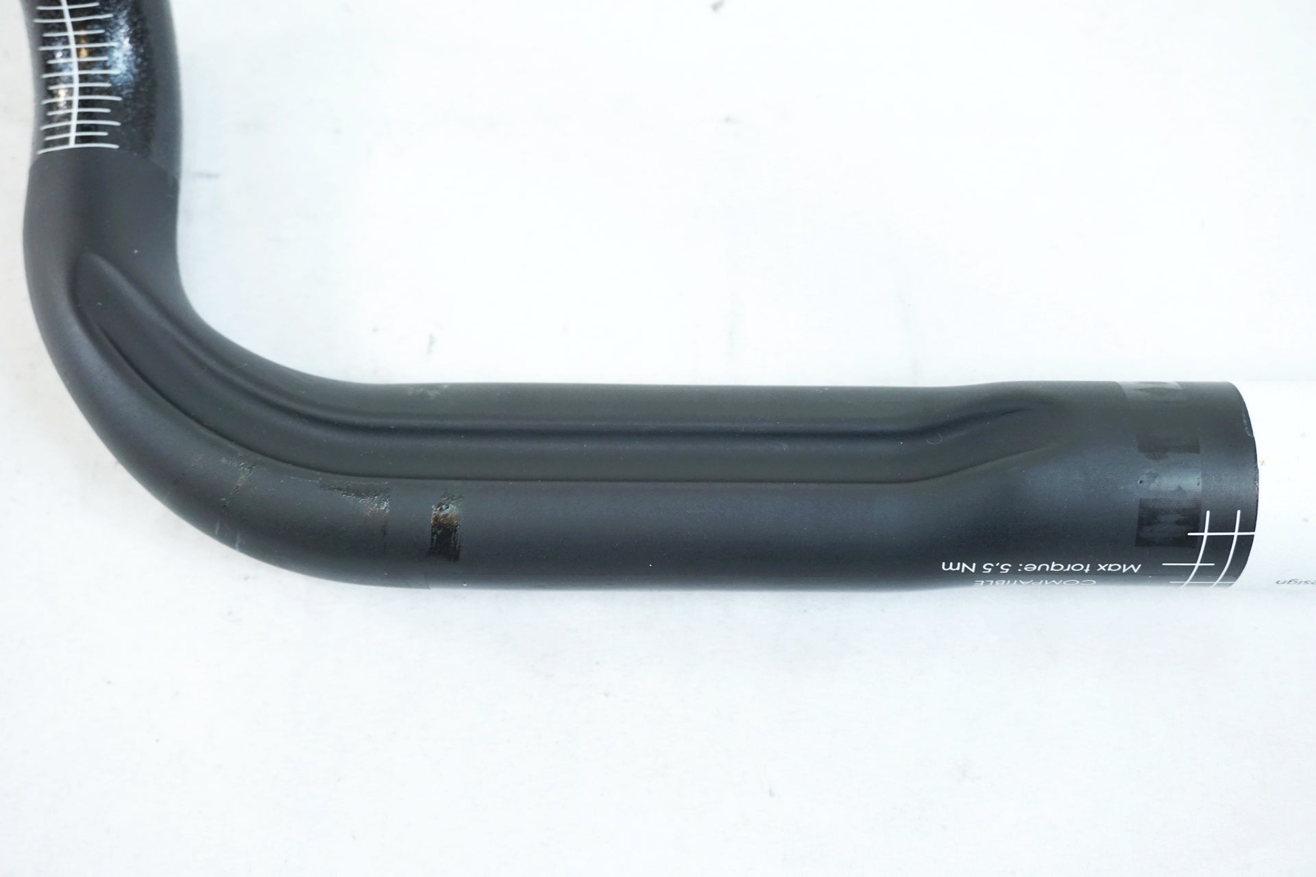 3T 「スリーティー」 ERGONOVA TEAM Φ31.8mm 420mm カーボンハンドル / 有明ガーデン店