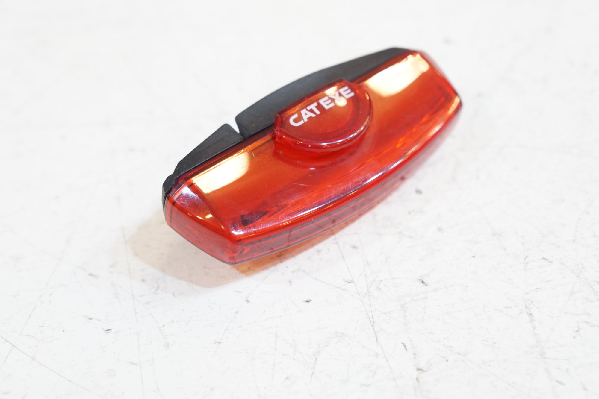 CATEYE 「キャットアイ」 TL-LD620 リアライト / バイチャリ浦和ベース