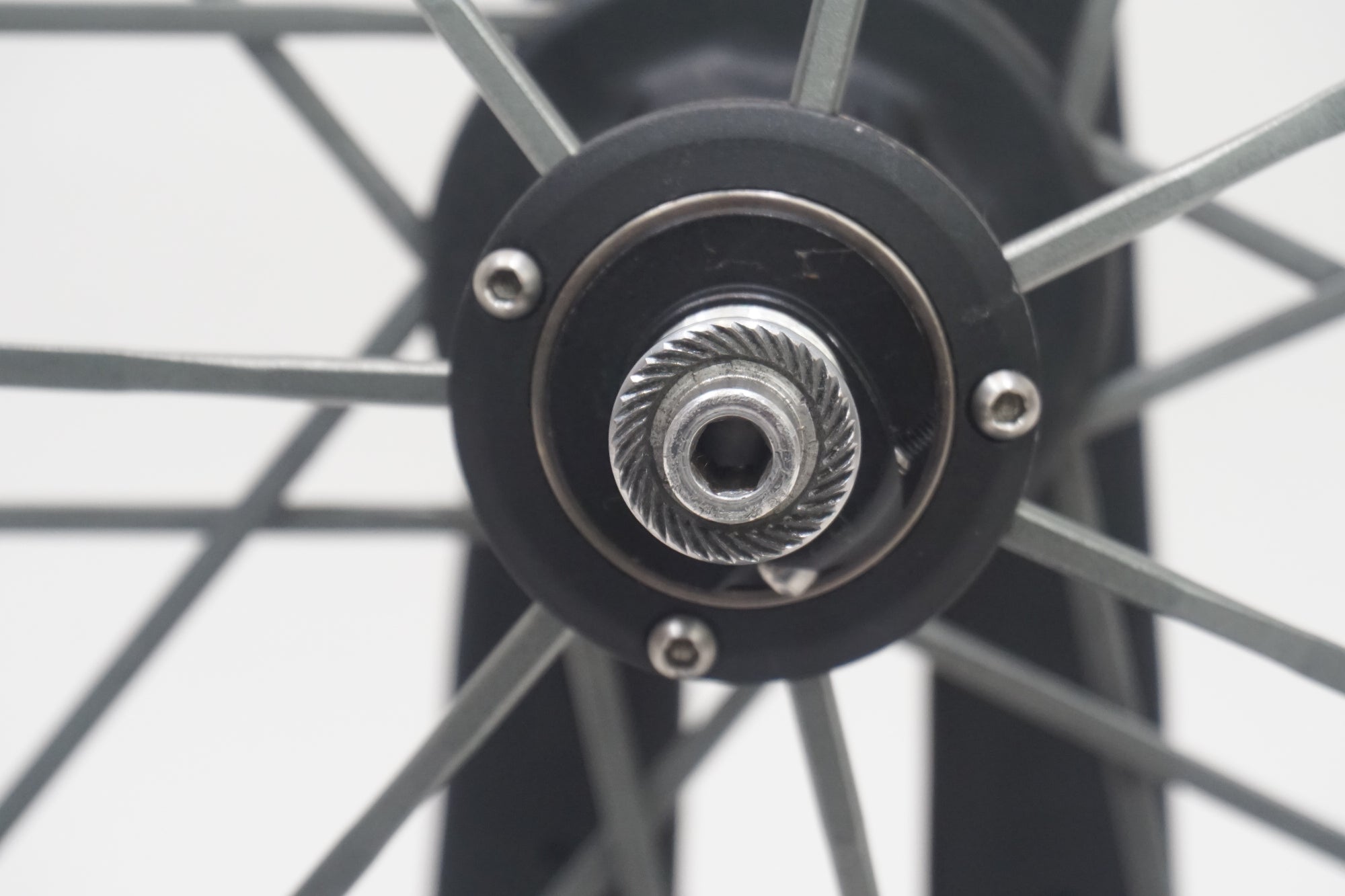 CAMPAGNOLO 「カンパニョーロ」 SHAMAL ULTRA チタニウムカラー シマノ10S ホイールセット / 京都西院店