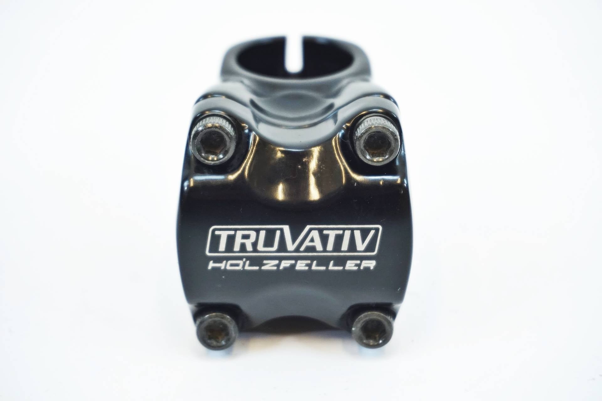 TRUVATIV 「トラバティブ」 HOLZFELLER Φ25.4 40mm ステム