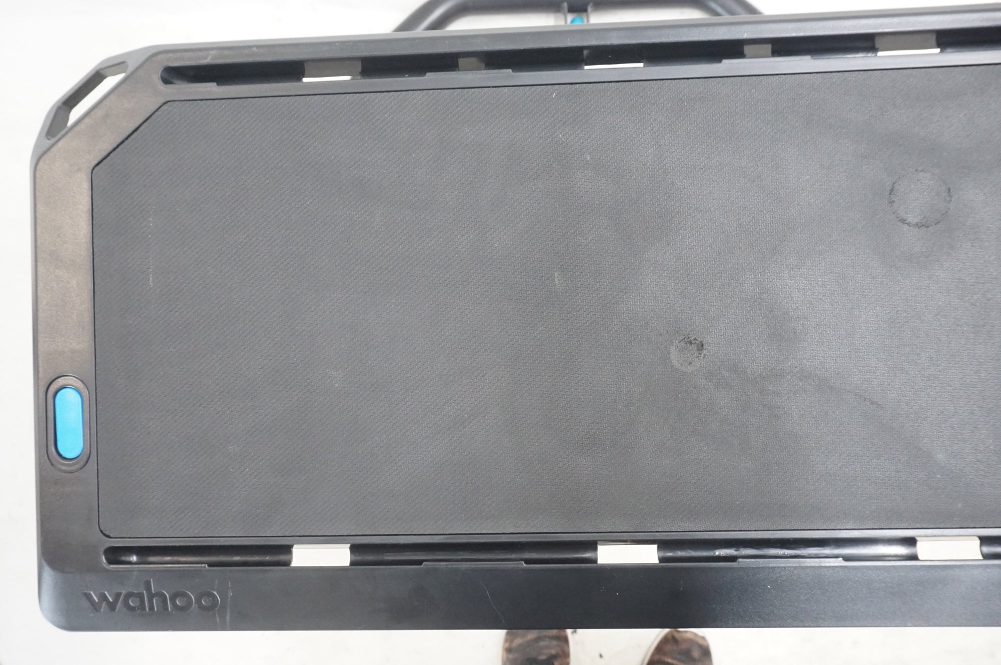 WAHOO 「ワフー」 KICKR インドアサイクリングデスク / 福岡店