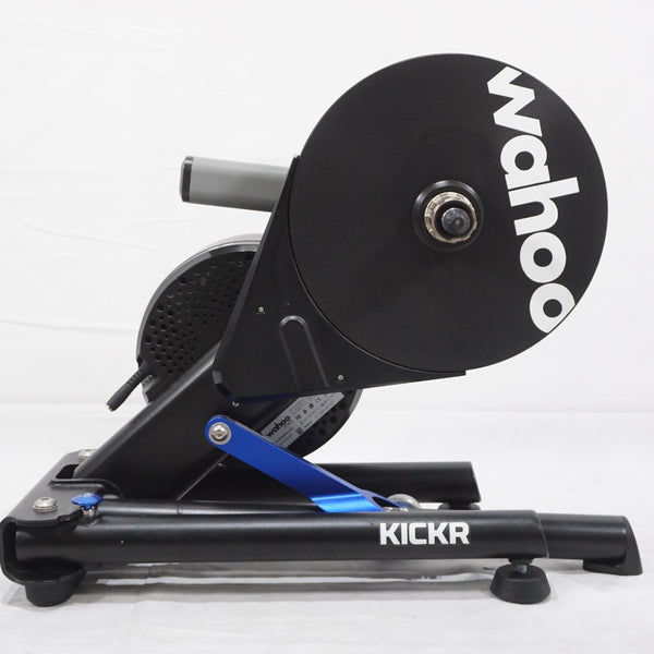 WAHOO 「ワフー」 KICKR V4 WF113 スマートトレーナー / AKIBA店