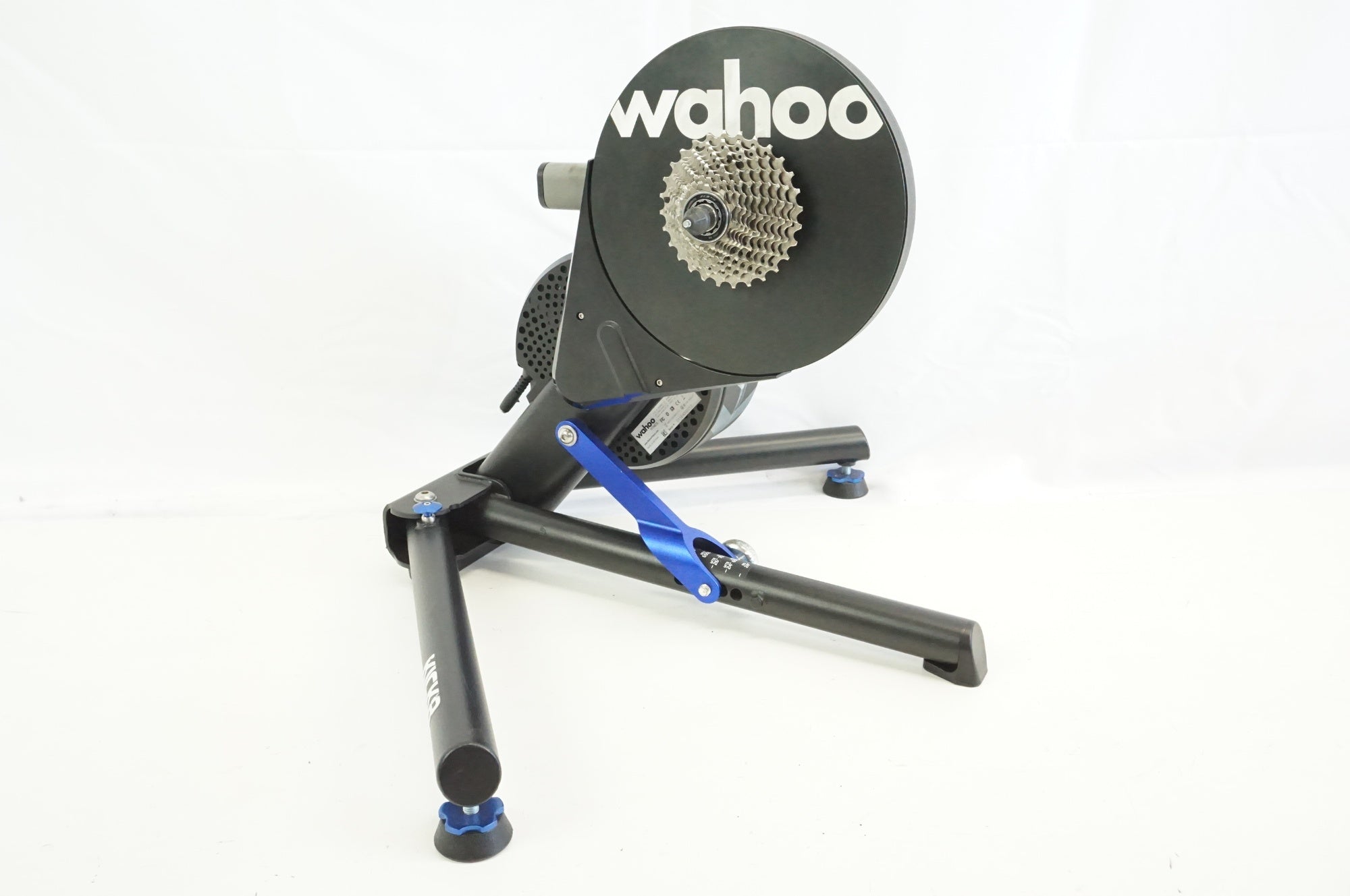 WAHOO 「ワフー」 KICKR V4 WF113 サイクルトレーナー / 宇都宮店