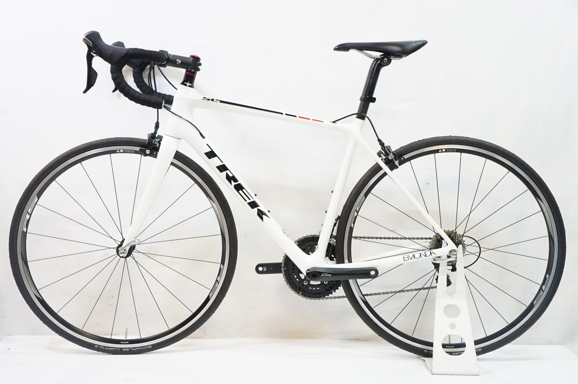 TREK 「トレック」 EMONDA SL5 2016年モデル ロードバイク TREK 「トレック」 EMONDA SL5 2016年モデル ロードバイク / 熊谷本店