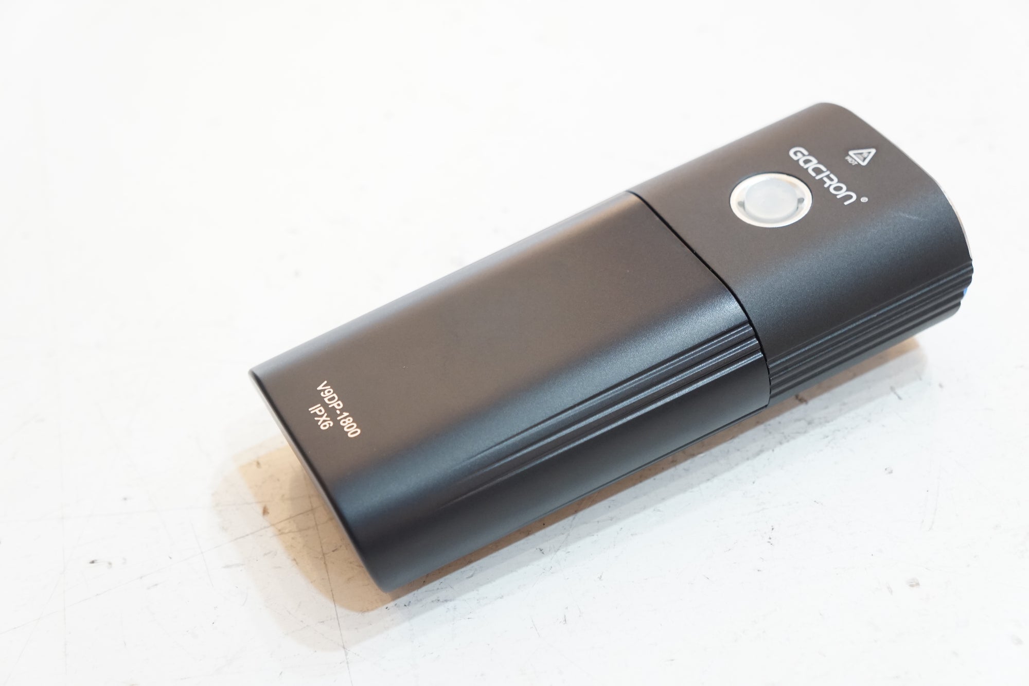 V9D-1800 Gold Professional Bicycle Headlight &Power Bank