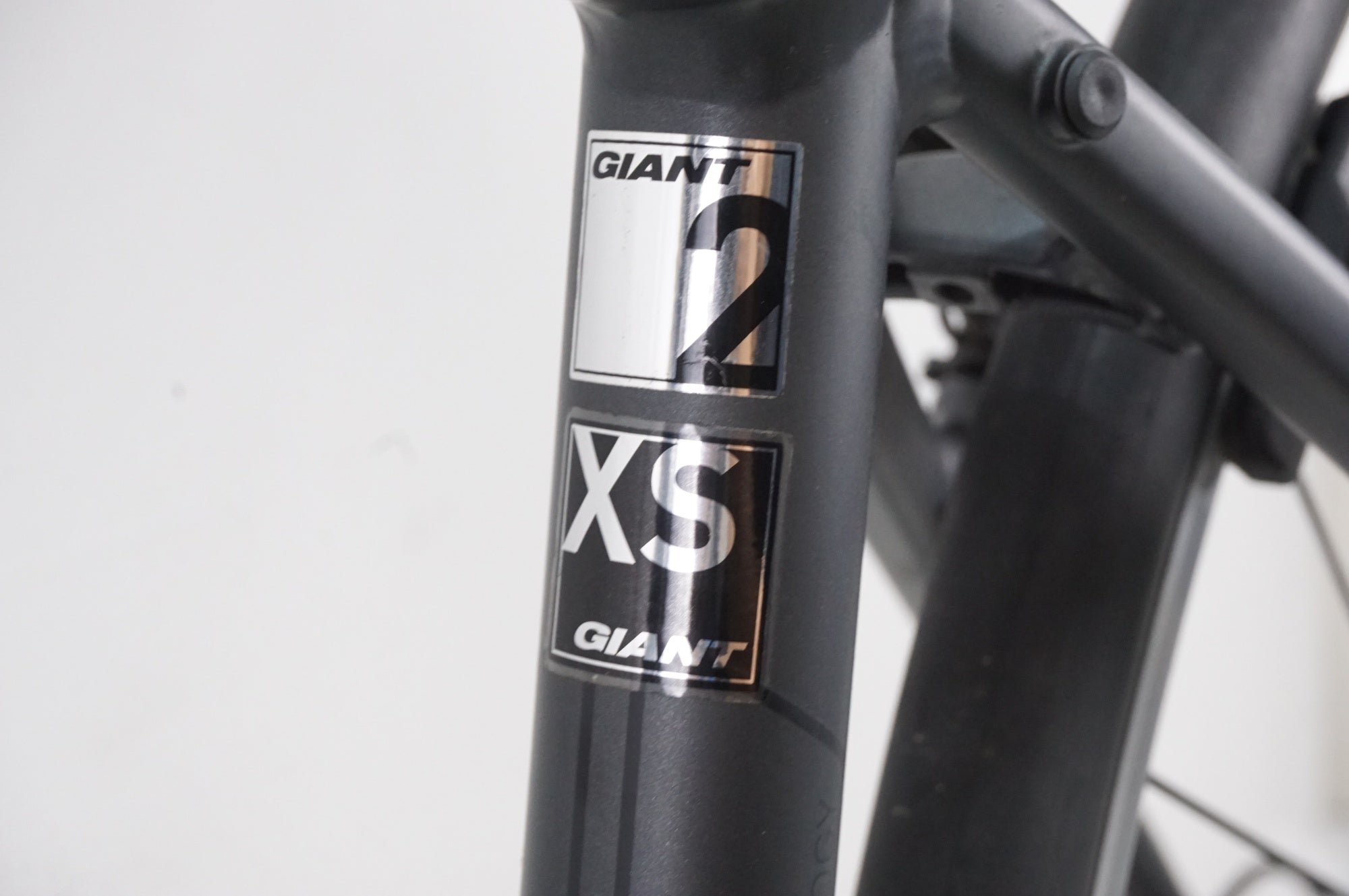 GIANT ESCAPE RX クロスバイク純正付属品５点引き取りは兵庫県西宮市 GIANT ESCAPE RX クロスバイク 引き取り限定 - メルカリ