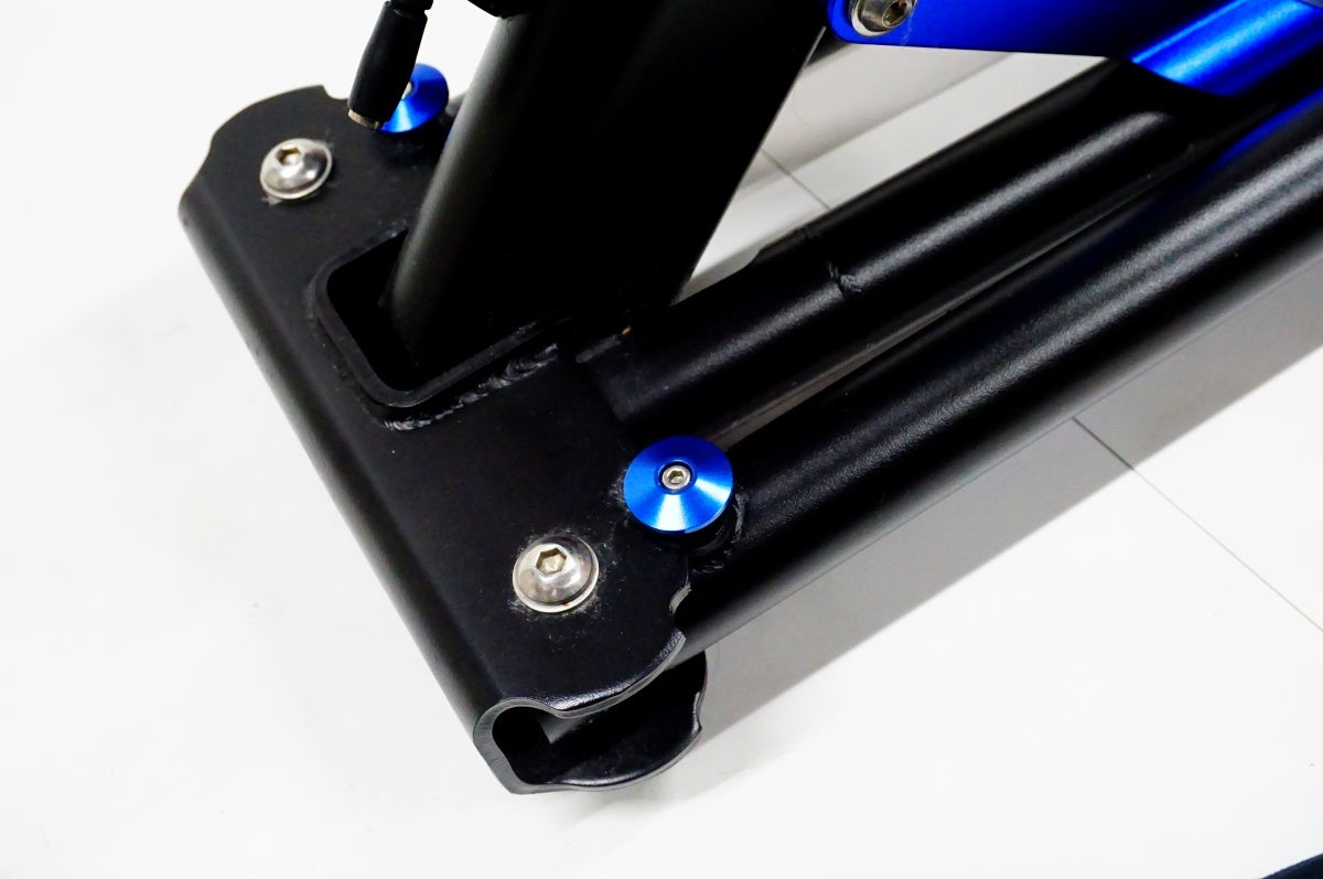 WAHOO 「ワフー」 KICKR WF113 サイクルトレーナー / 名古屋大須店