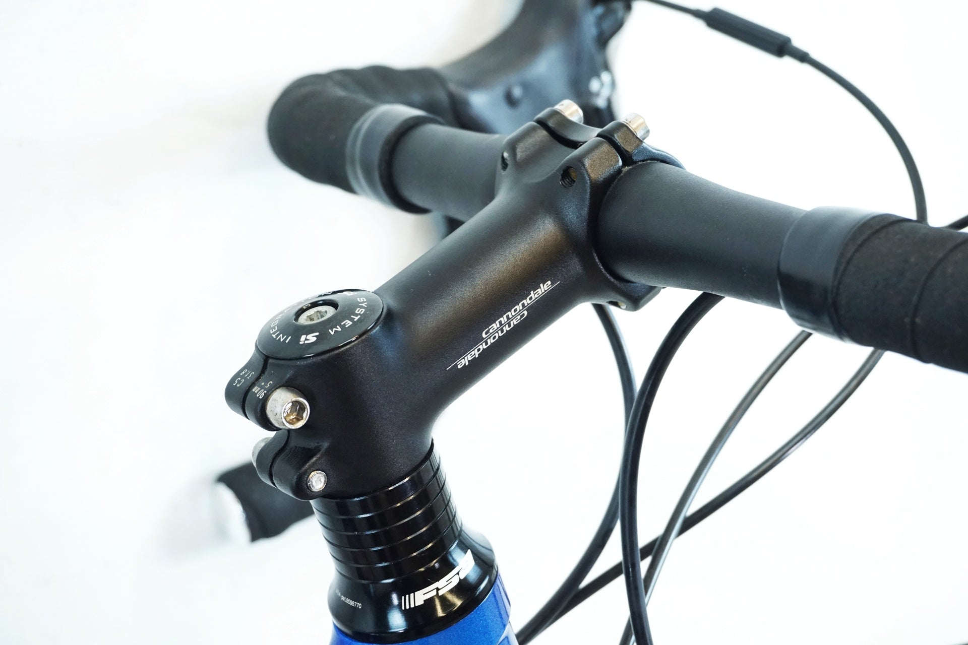 CANNONDALE 「キャノンデール」 R700 2004年モデル ロードバイク / 有明ガーデン店