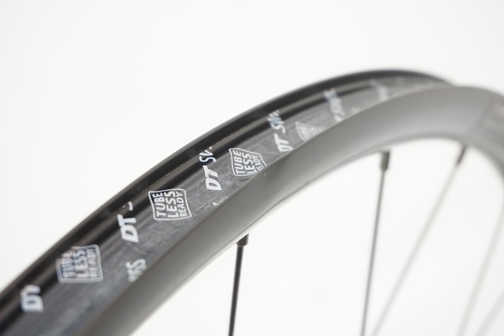 DT SWISS 「ディーティースイス」 R470 DB ホイールセット